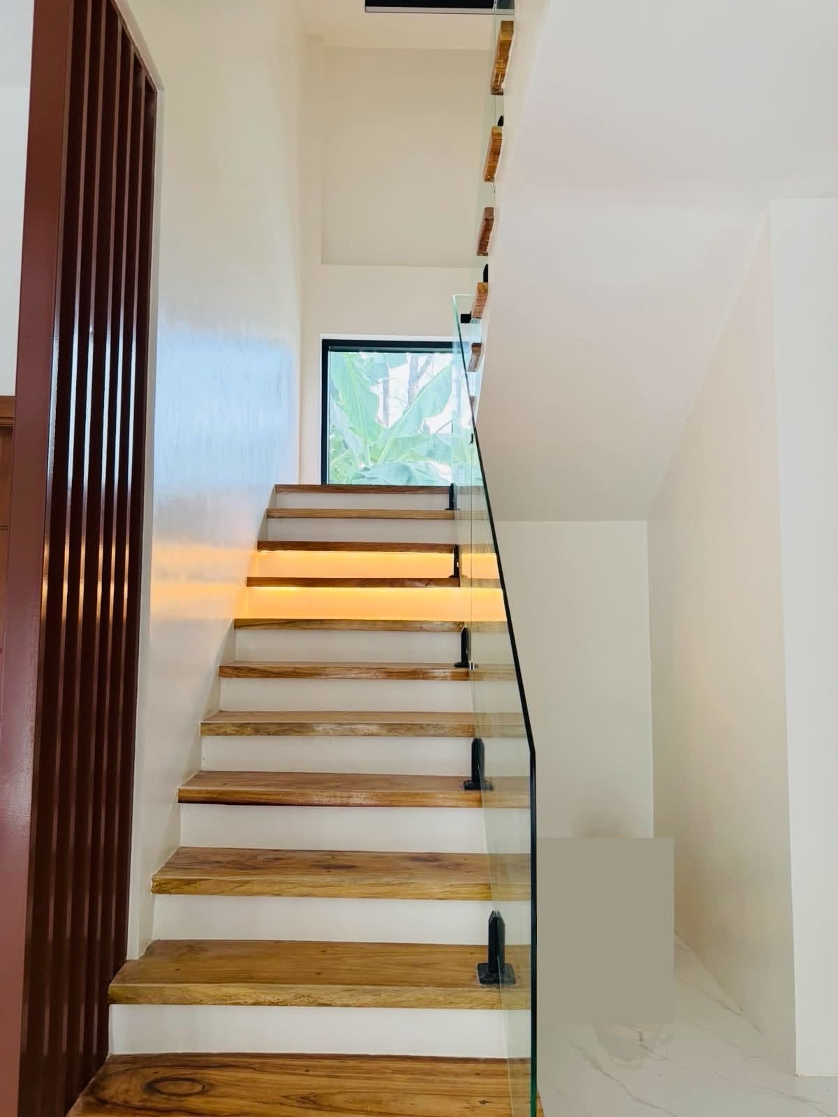 Splendid4-BedroomHouseandLotforSaleinNorthFairview,QuezonCity-13.jpg