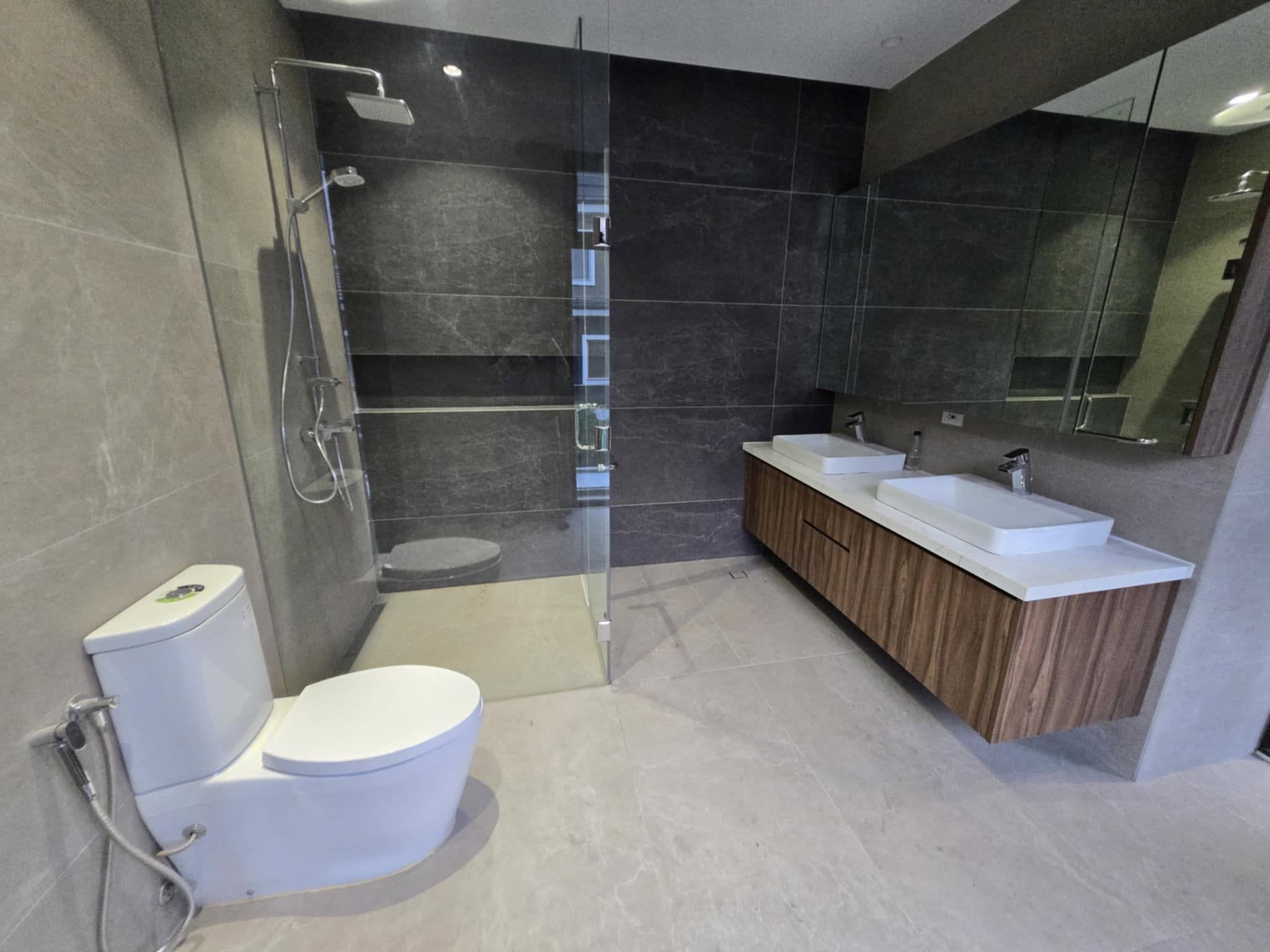 Stately4-BedroomHouseandLotforLeaseinMckinleyHillVillage,TaguigCity-16.jpg