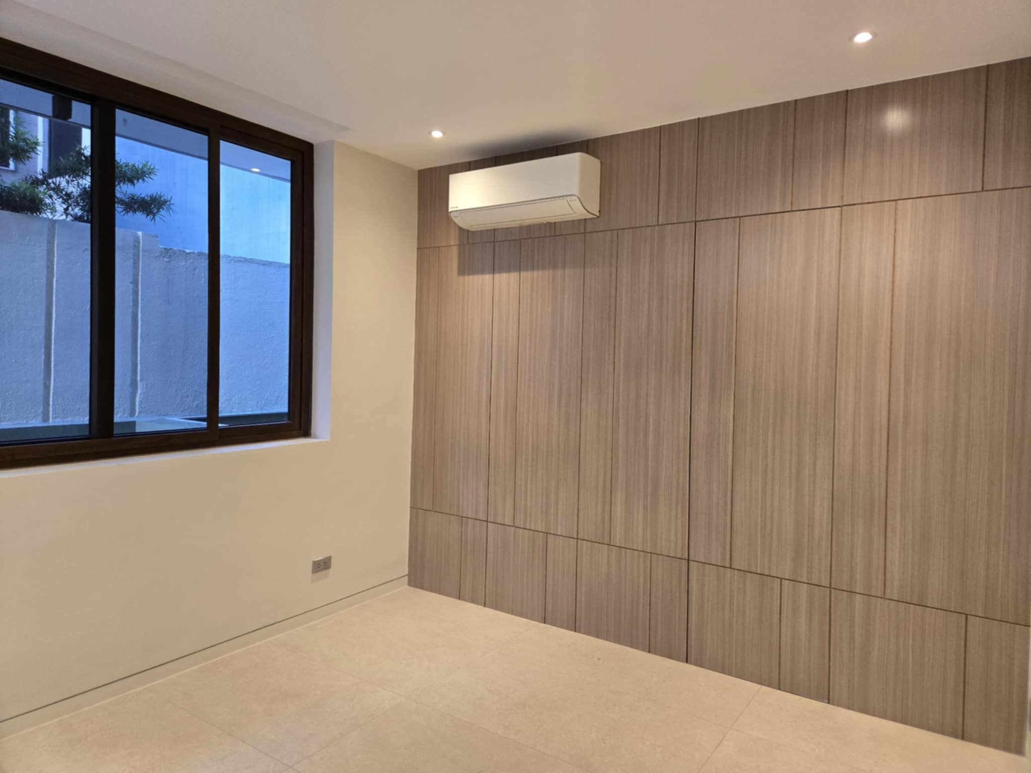 Stately4-BedroomHouseandLotforLeaseinMckinleyHillVillage,TaguigCity-6.jpg