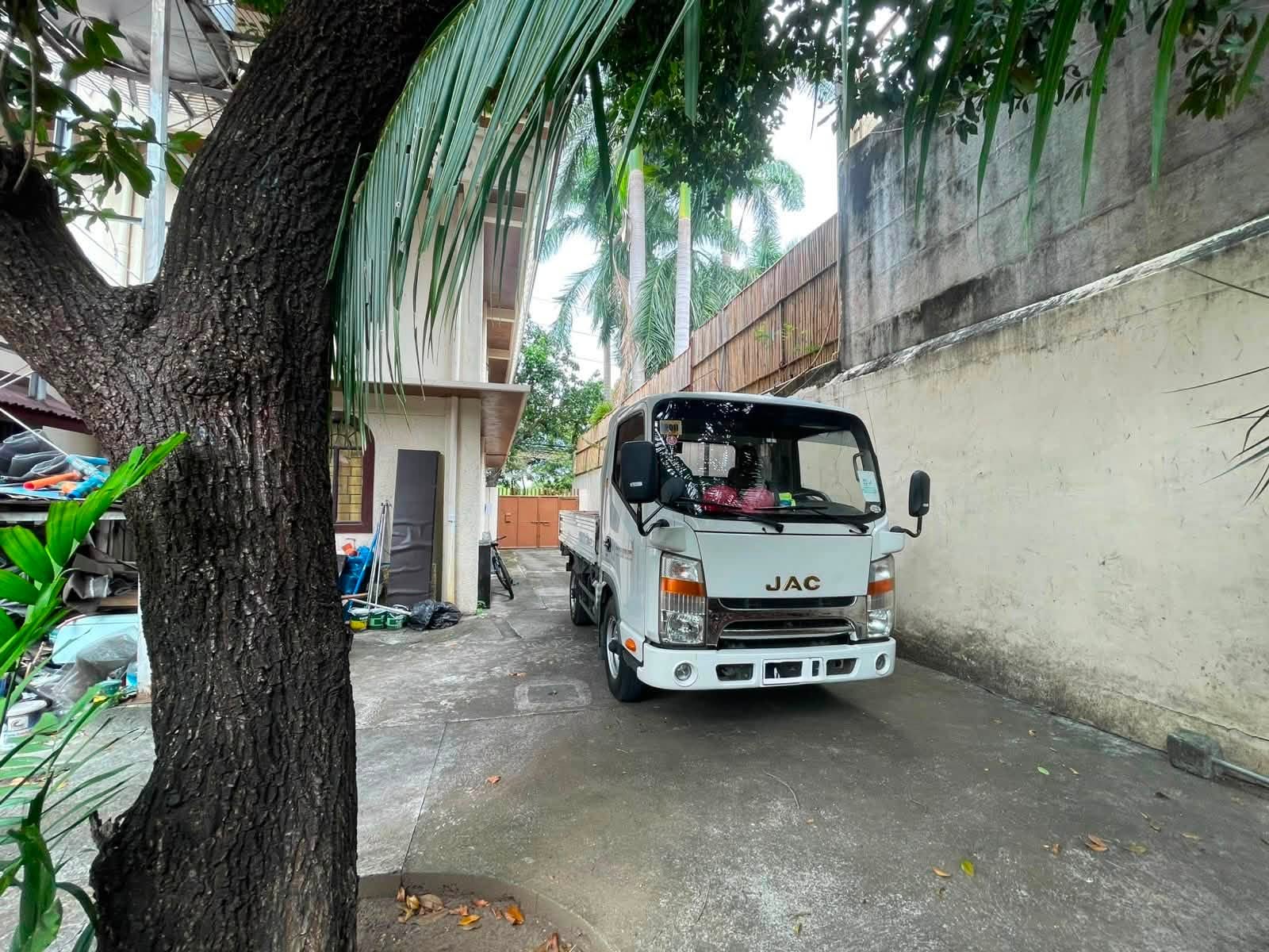 Spacious11-BedroomHouseandLotforSaleinAlabangHills,Muntinlupa-11.jpg