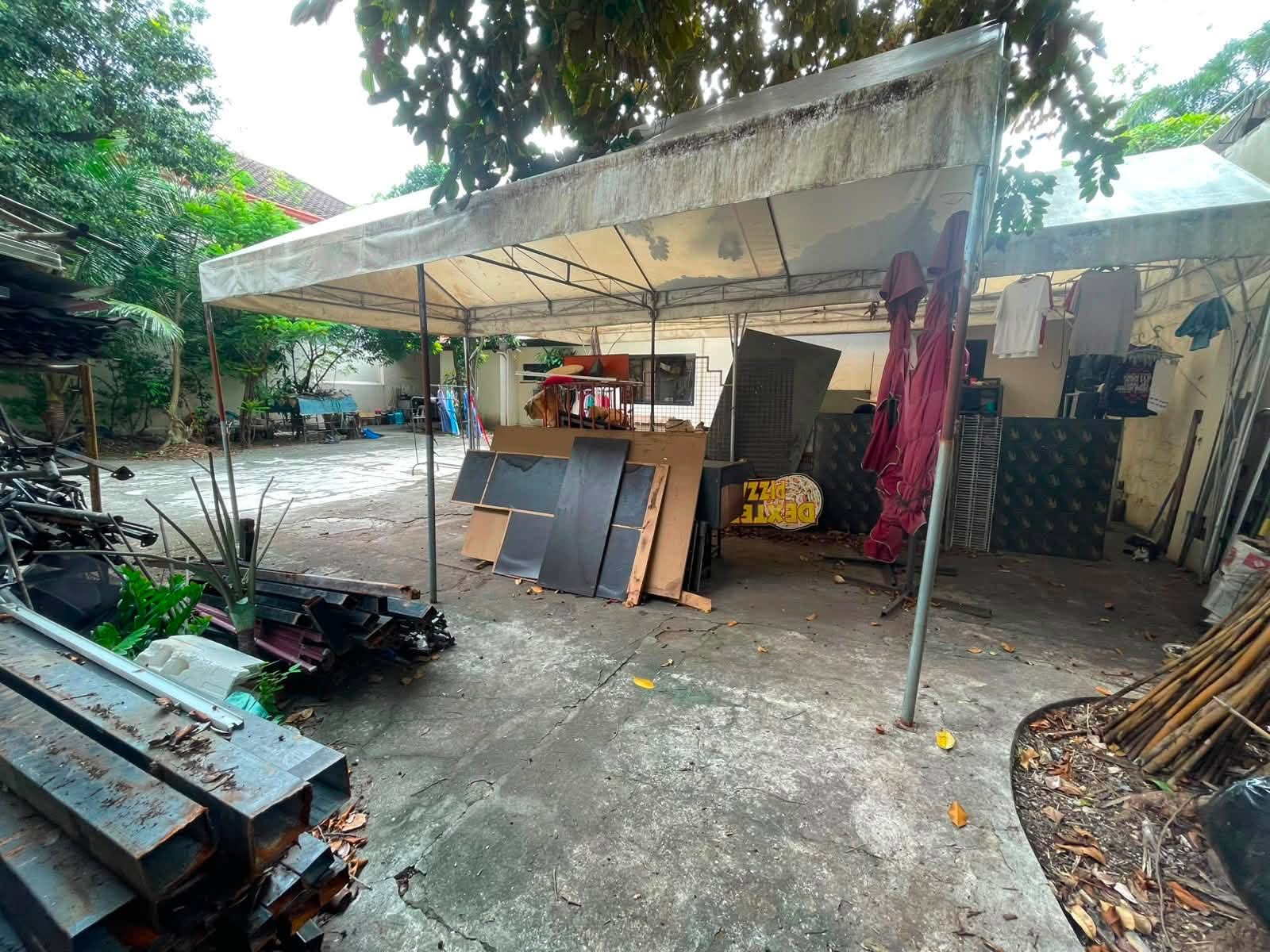 Spacious11-BedroomHouseandLotforSaleinAlabangHills,Muntinlupa-9.jpg