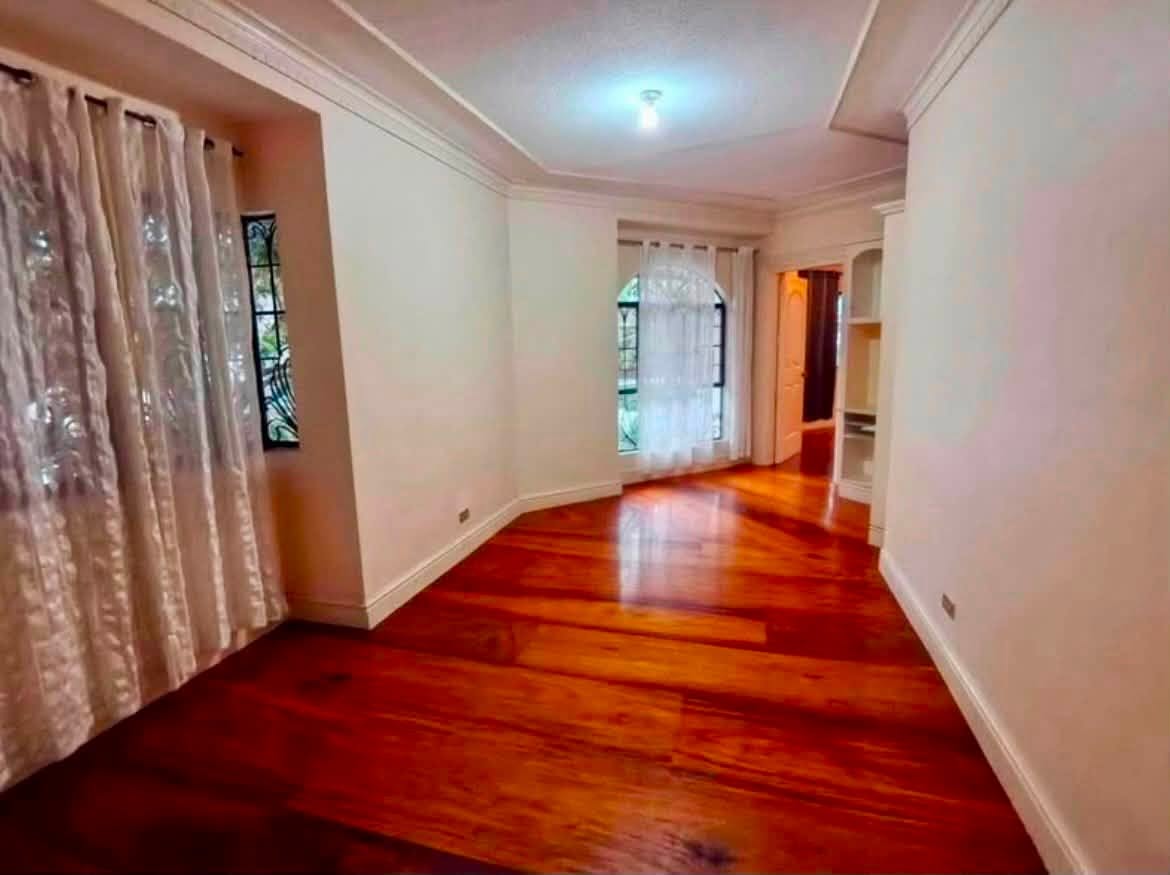 Notable5-BedroomHouseandLotforSaleinAlabangHills,Muntinlupa-6.jpg