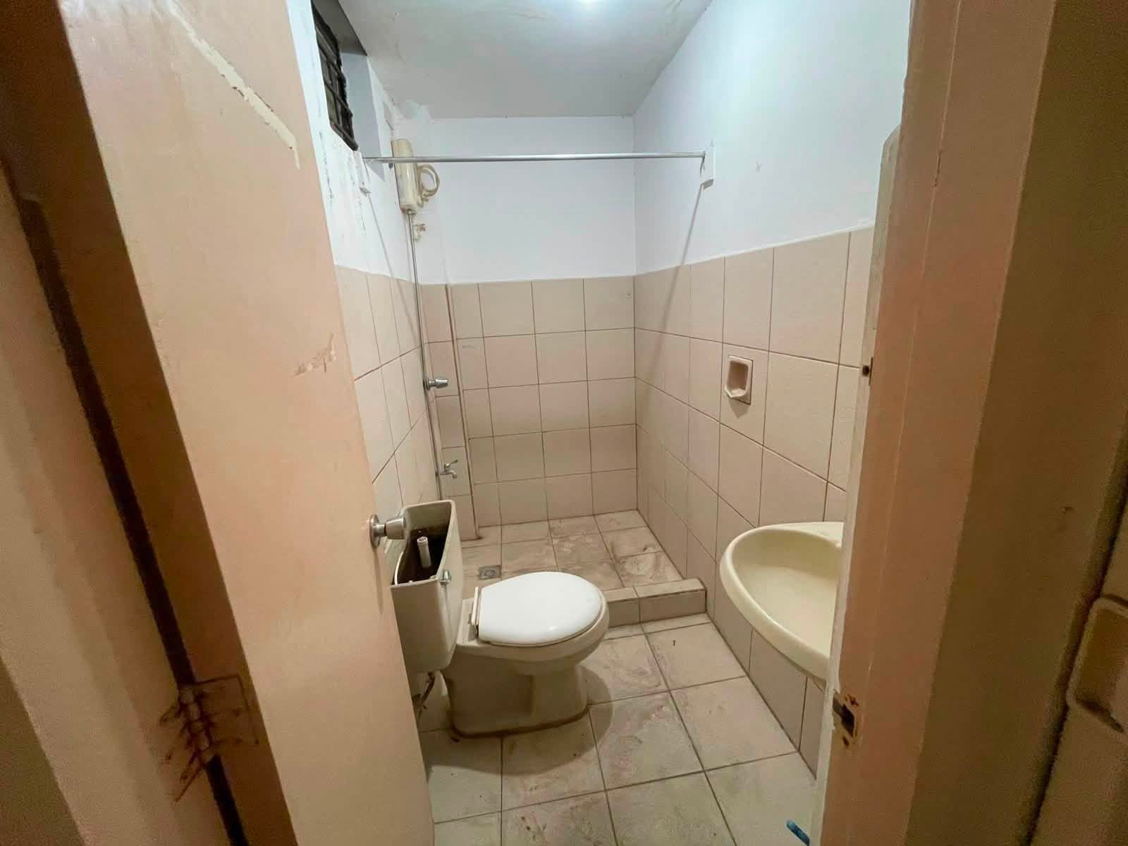 Spacious11-BedroomHouseandLotforSaleinAlabangHills,Muntinlupa-8.jpg