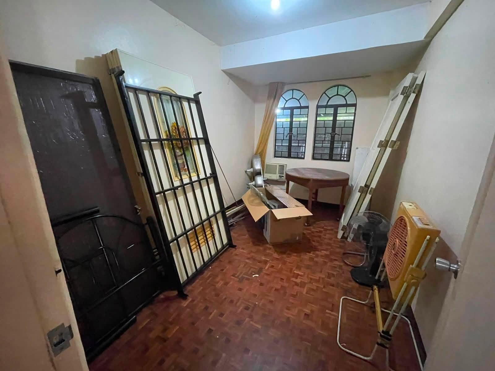 Spacious11-BedroomHouseandLotforSaleinAlabangHills,Muntinlupa-6.jpg