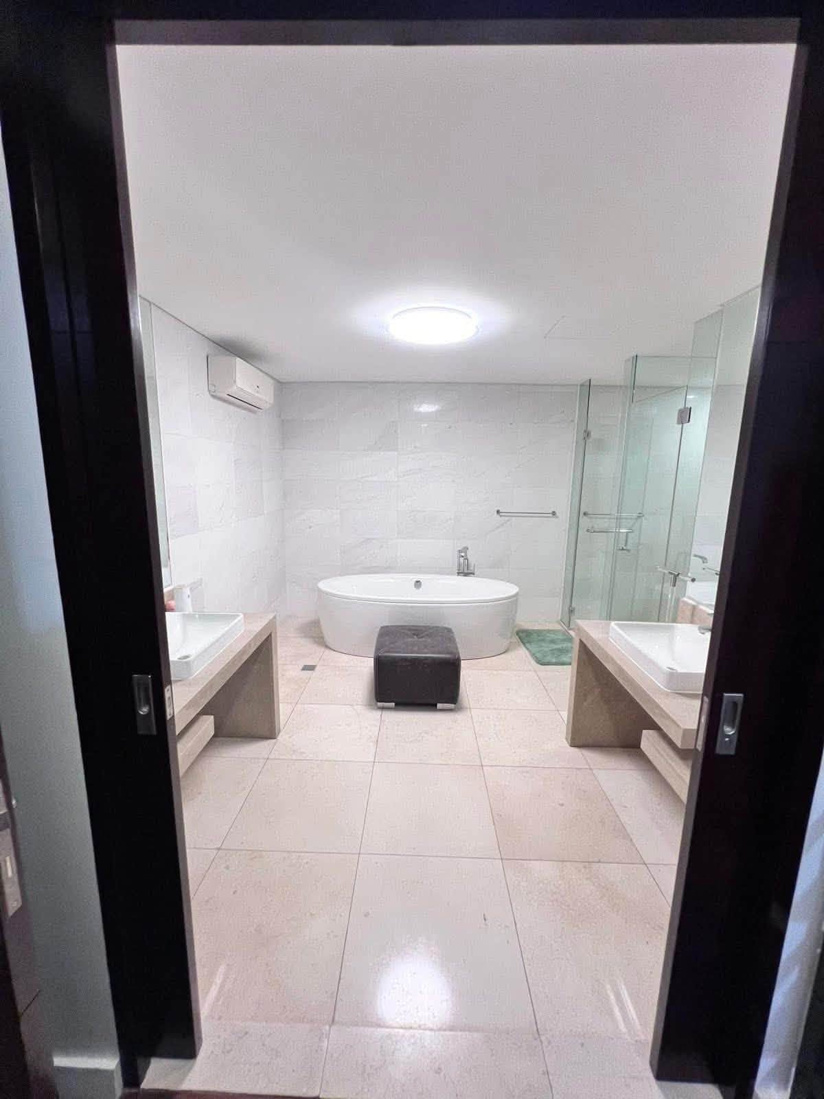 3-BedroomCondoUnitforSaleinGrandHyattResidencesNorthTower,BGC,Taguig-11.jpg