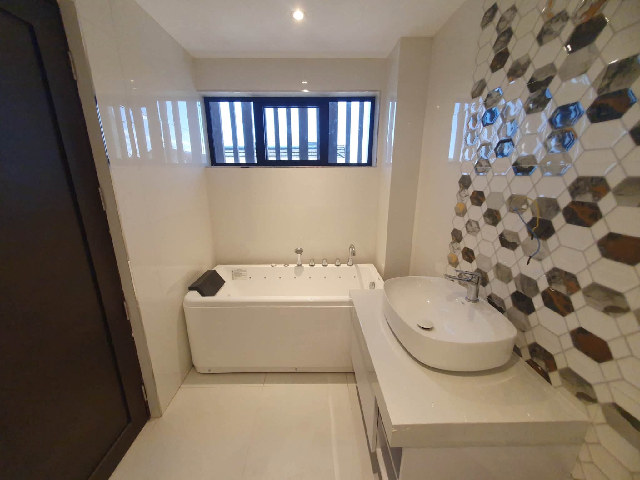 5-BedroomHouseandLotforSaleinPrincetonHeights,Bacoor,Cavite-10.jpg