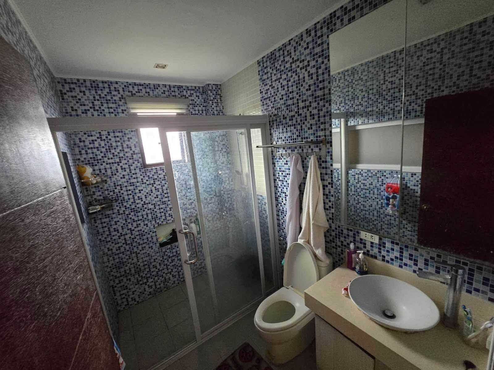 4-BedroomHouseandLotforSaleinVerdanaHomes,Bacoor,Cavite-8.jpg