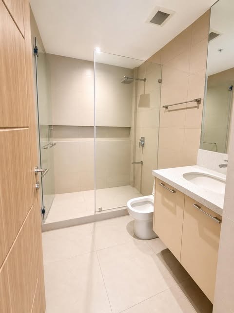 8-BedroomPenthouseCondoUnitforSaleinHarvardSuites,Manila-11.jpg