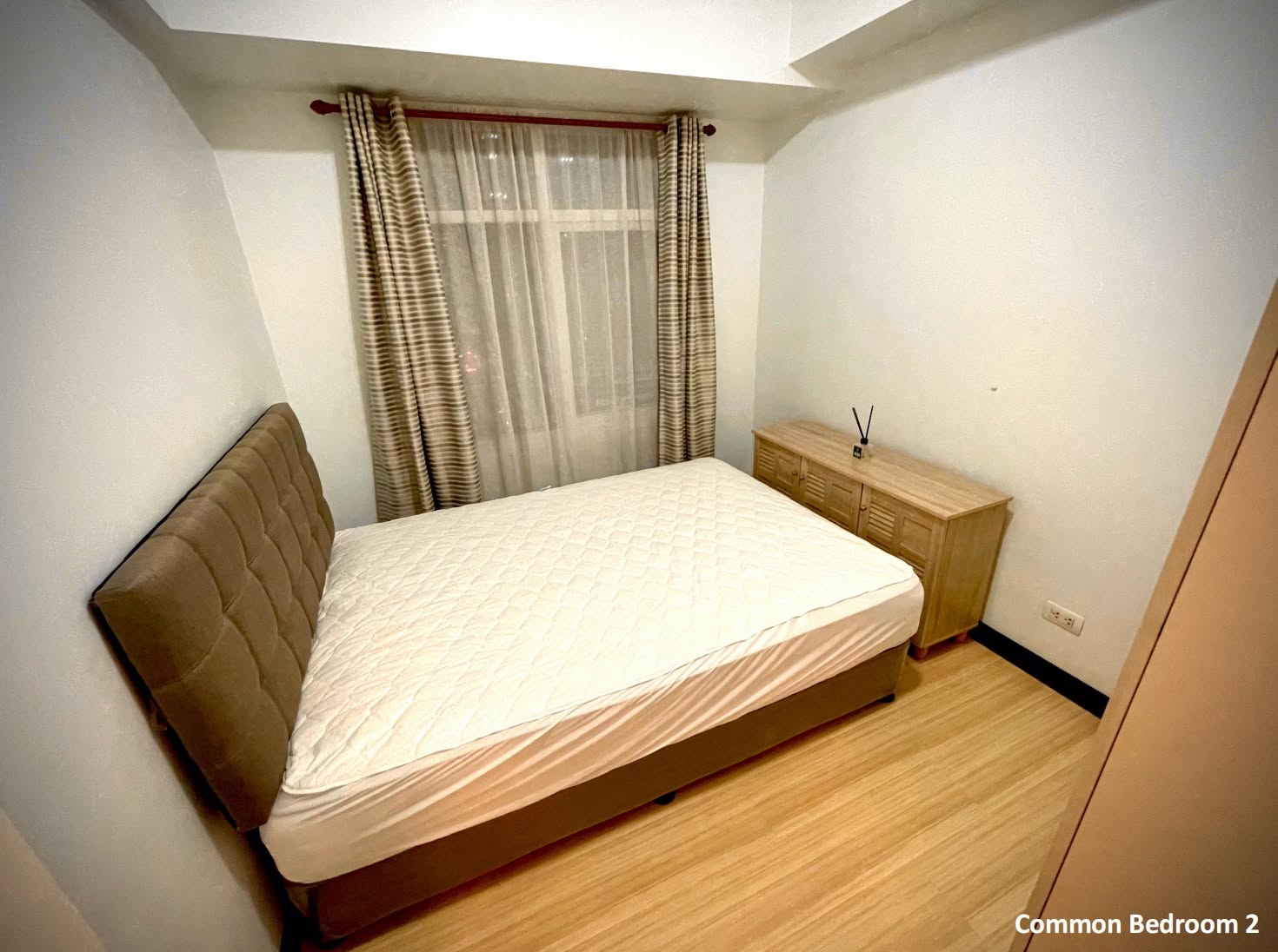 Cozy3-BedroomCondoUnitforSaleinTwoSerendra,BGC,Taguig-8.jpg