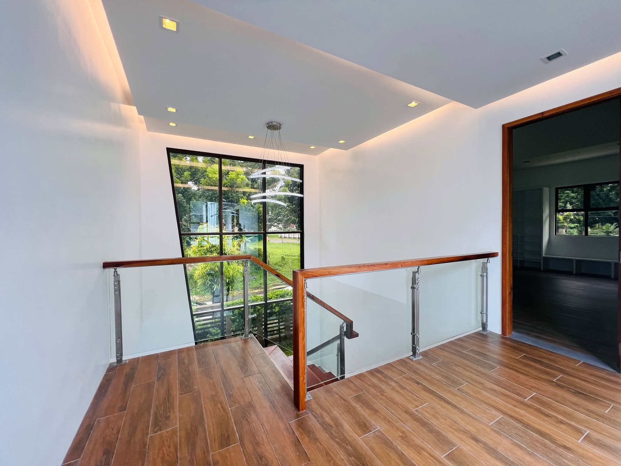 4-BedroomHouseandLotforSaleinCasaMilan,QuezonCity-20.jpg
