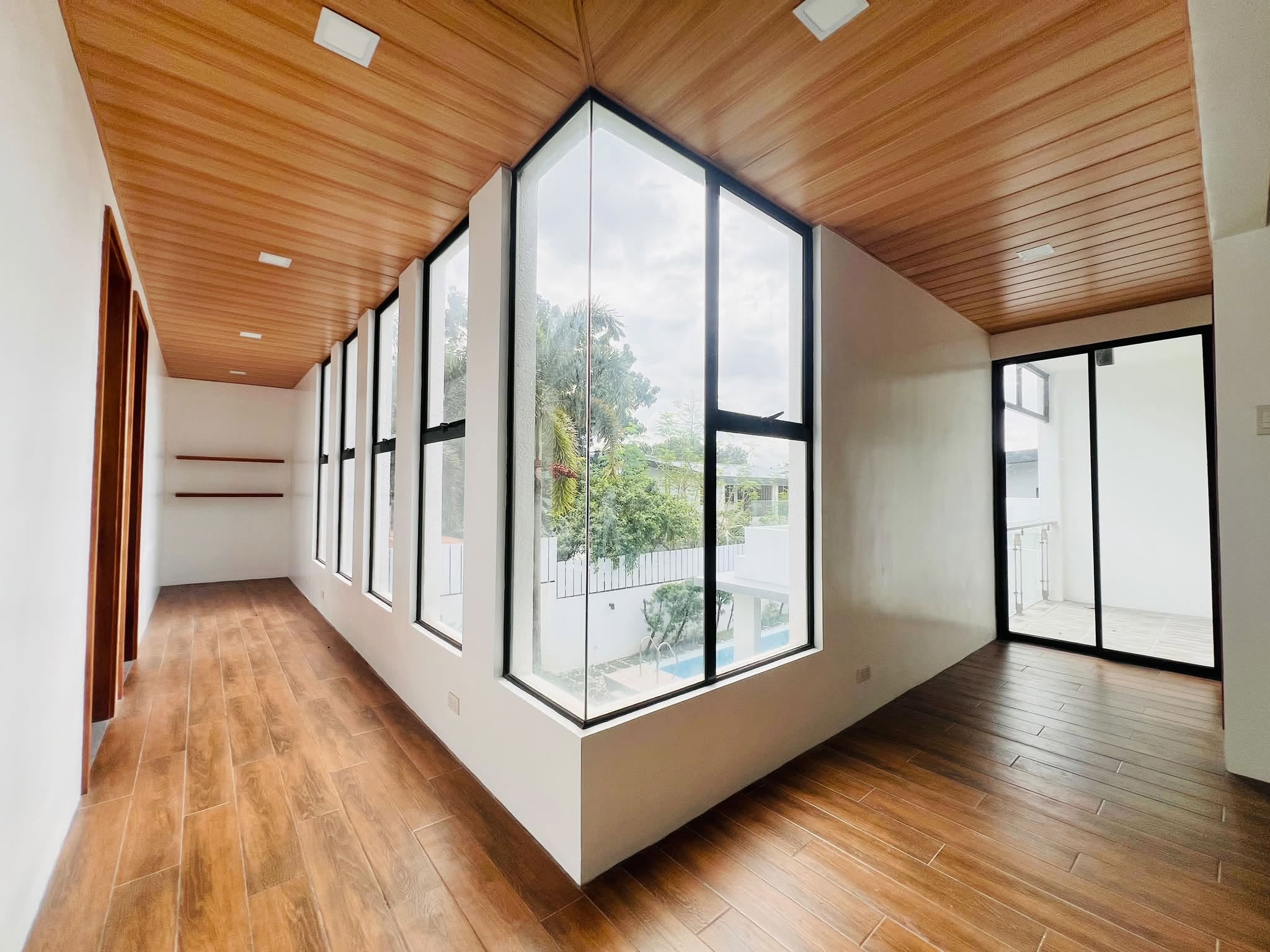 4-BedroomHouseandLotforSaleinCasaMilan,QuezonCity-21.jpg