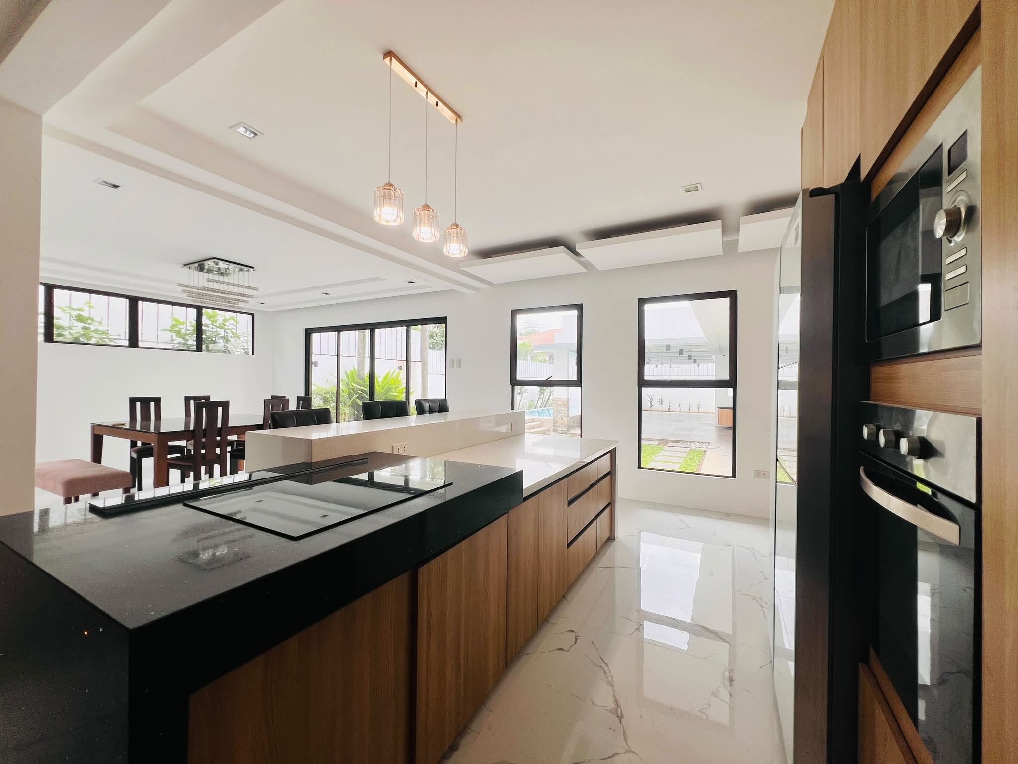4-BedroomHouseandLotforSaleinCasaMilan,QuezonCity-14.jpg