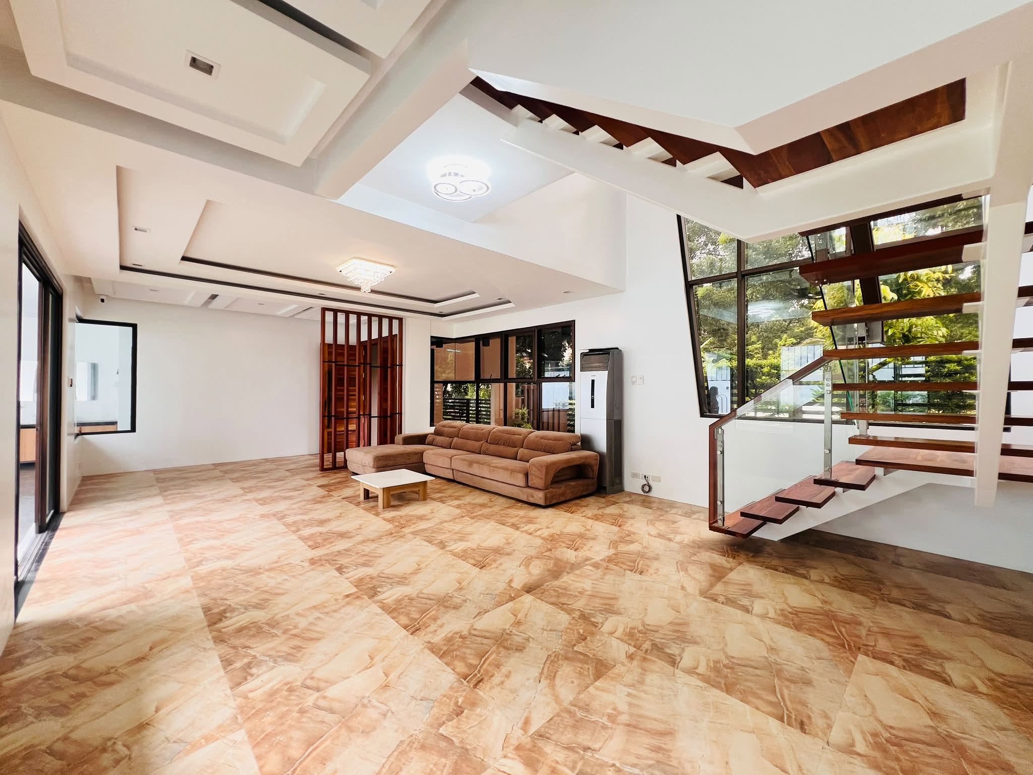 4-BedroomHouseandLotforSaleinCasaMilan,QuezonCity-11.jpg