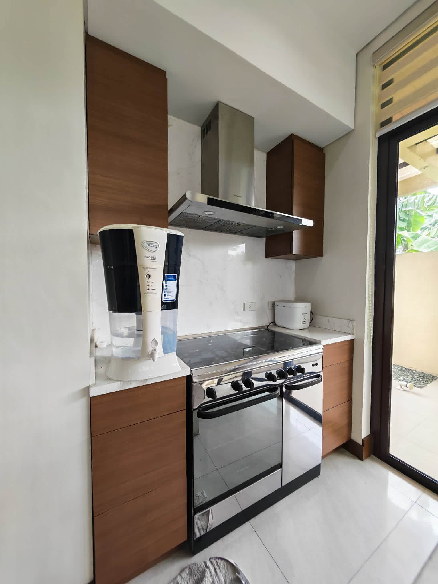 4-BedroomHouseandLotforSaleinBrittanySubdivision,Fairview,QuezonCity-9.jpg