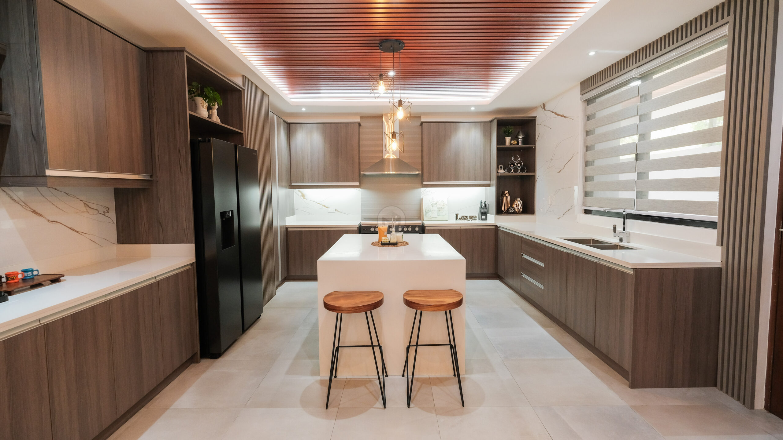 6-BedroomHouseandLotforSaleinBFHomes,Parañaque-9.jpg