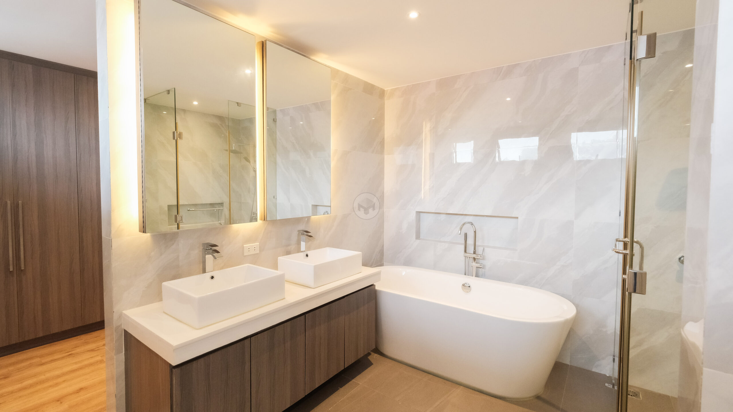 6-BedroomHouseandLotforSaleinBFHomes,Parañaque-15.jpg