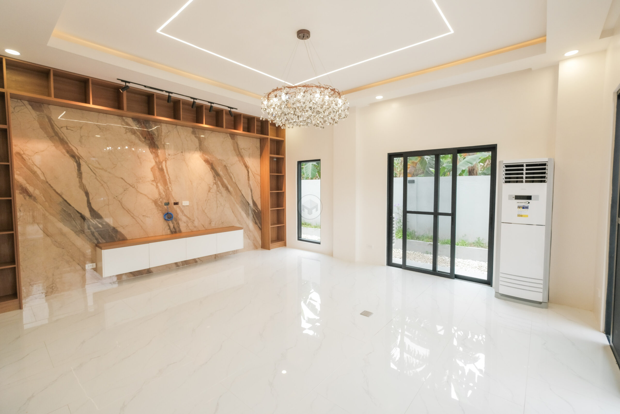 Splendid4-BedroomHouseandLotforSaleinNorthFairview,QuezonCity-4.jpg