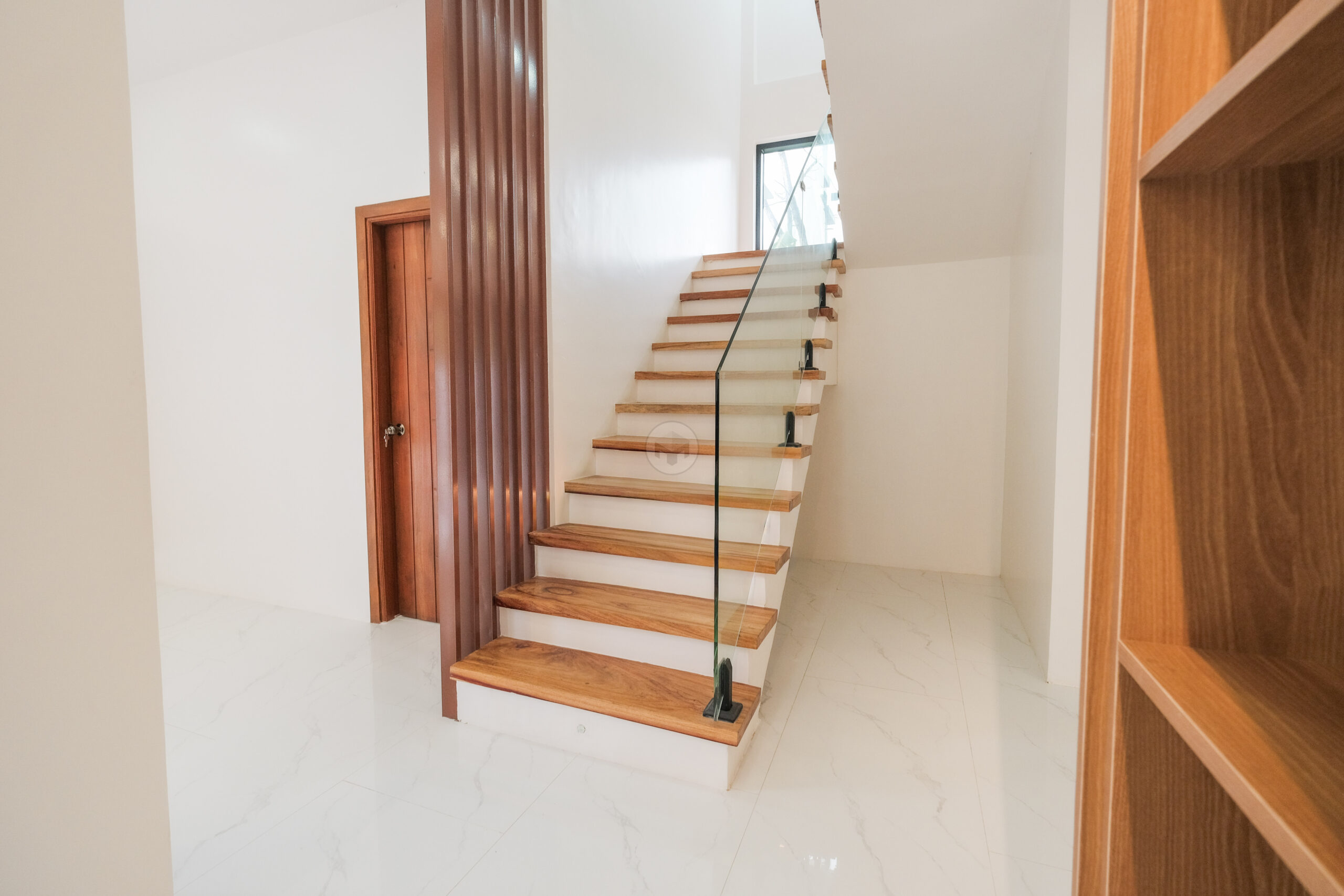 Splendid4-BedroomHouseandLotforSaleinNorthFairview,QuezonCity-7.jpg