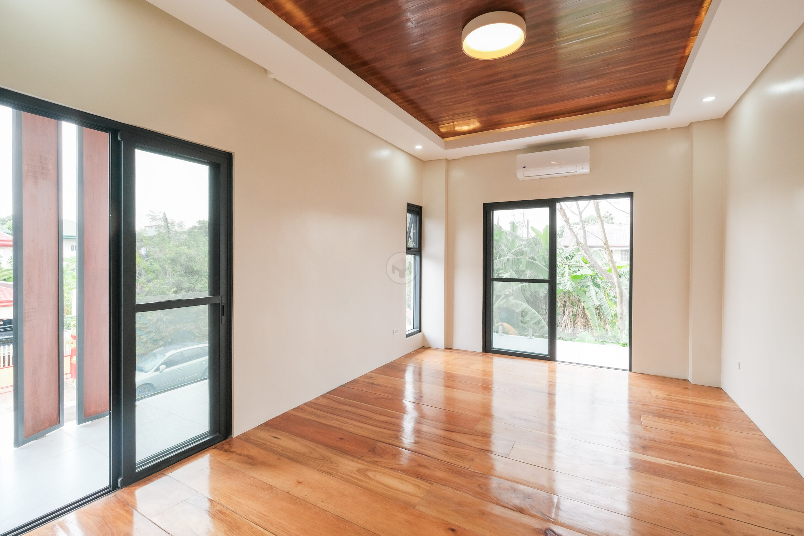 Splendid4-BedroomHouseandLotforSaleinNorthFairview,QuezonCity-8.jpg