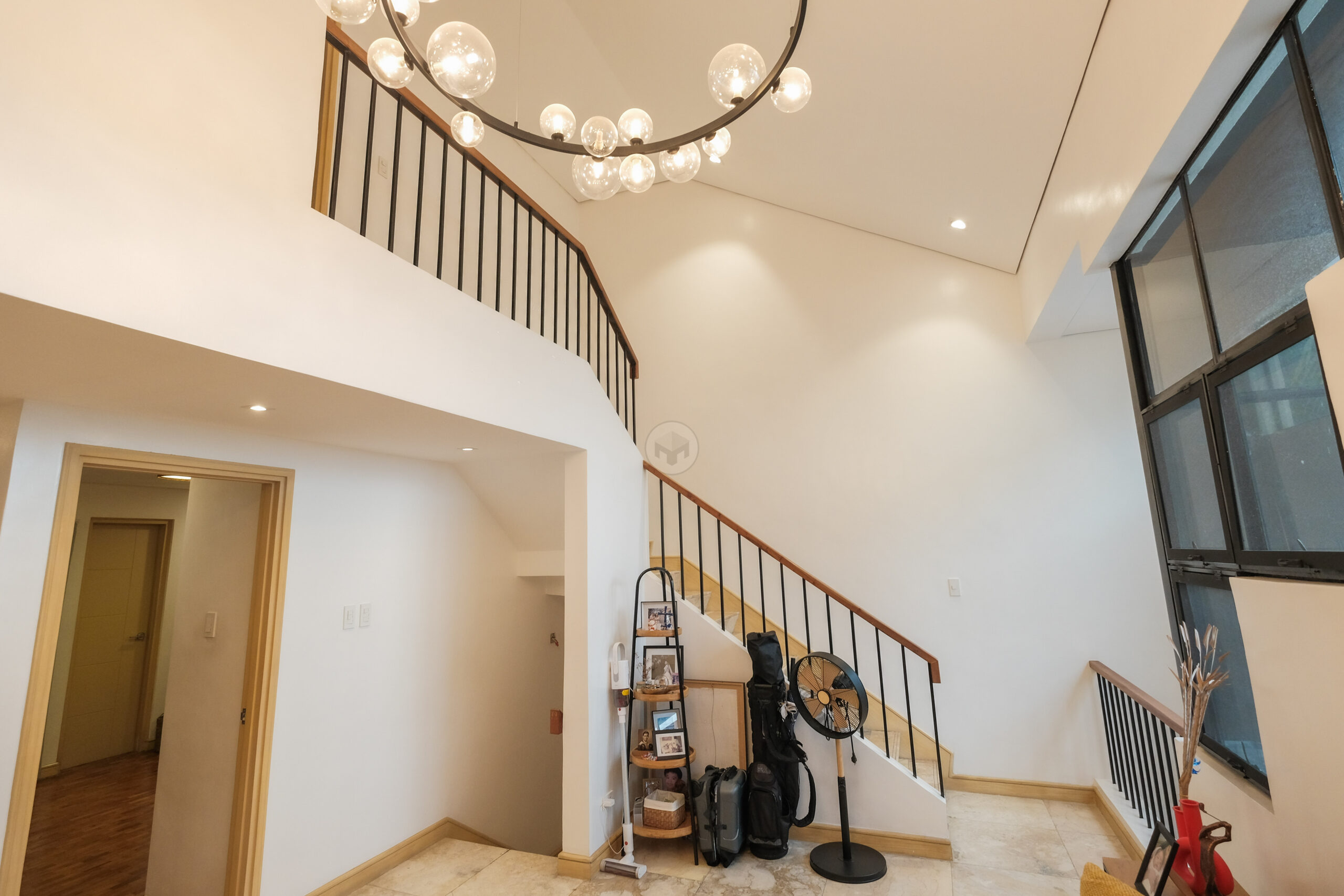 3-BedroomTownhouseforSaleinMariposa,QuezonCity-16.jpg