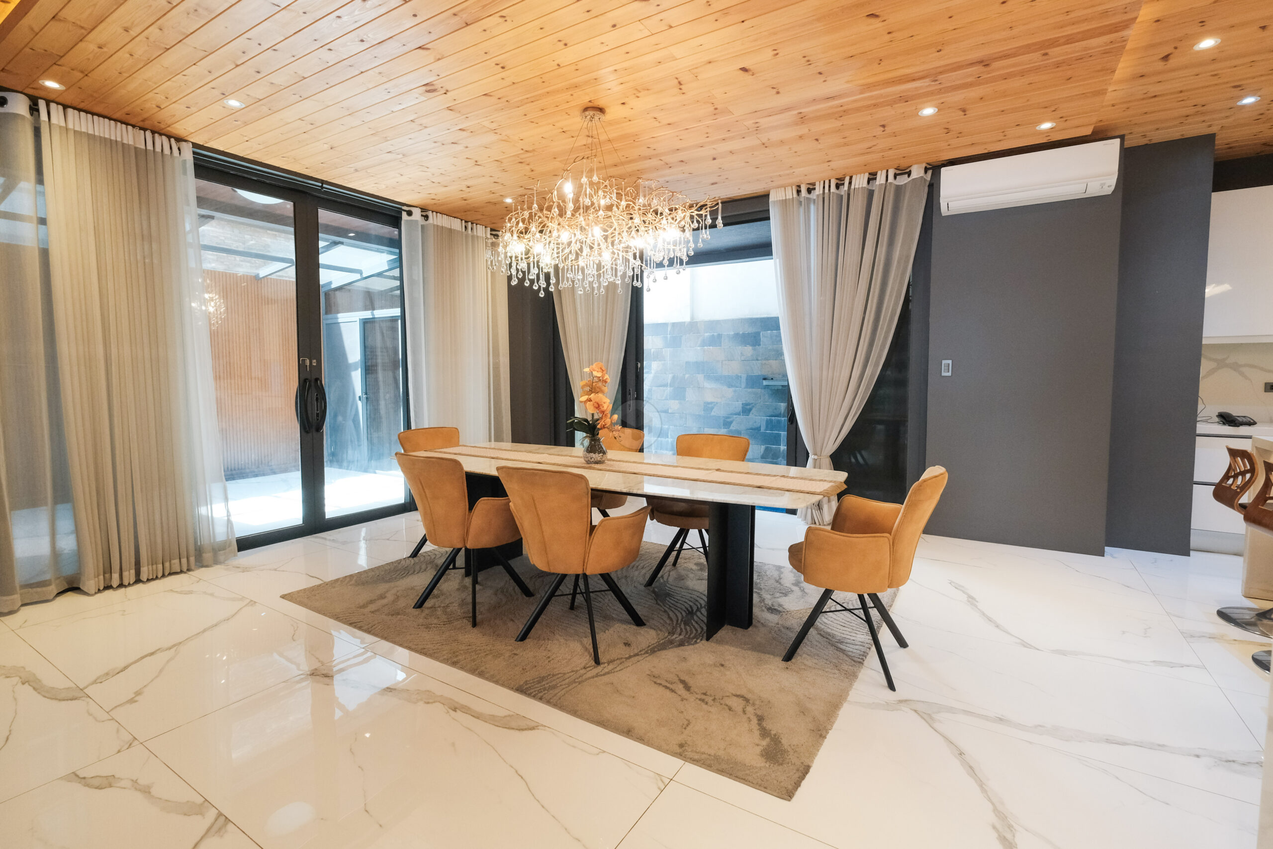 5-BedroomHouseandLotforSaleinDonAntonioRoyaleEstate,Commonwealth,QuezonCity-6.jpg