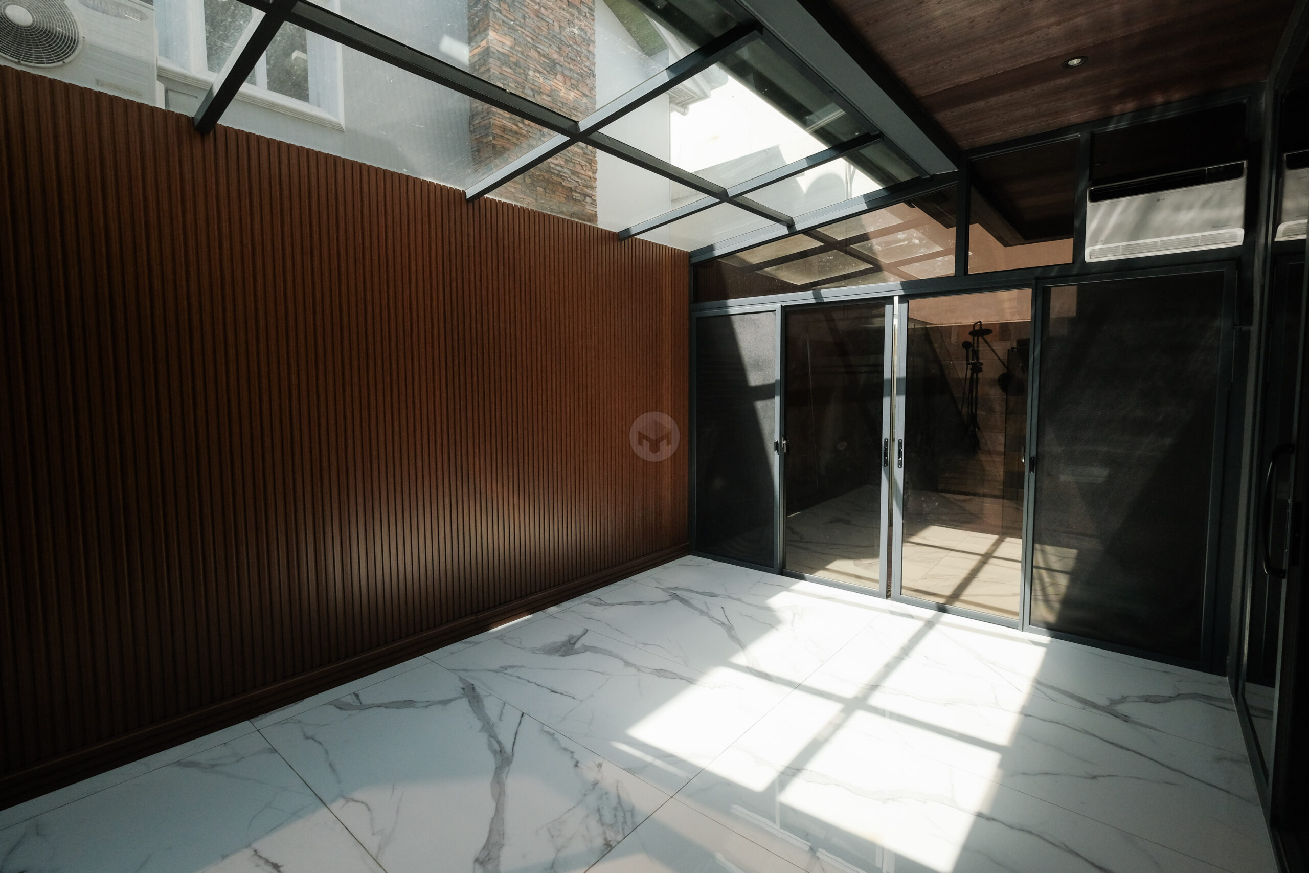 5-BedroomHouseandLotforSaleinDonAntonioRoyaleEstate,Commonwealth,QuezonCity-4.jpg