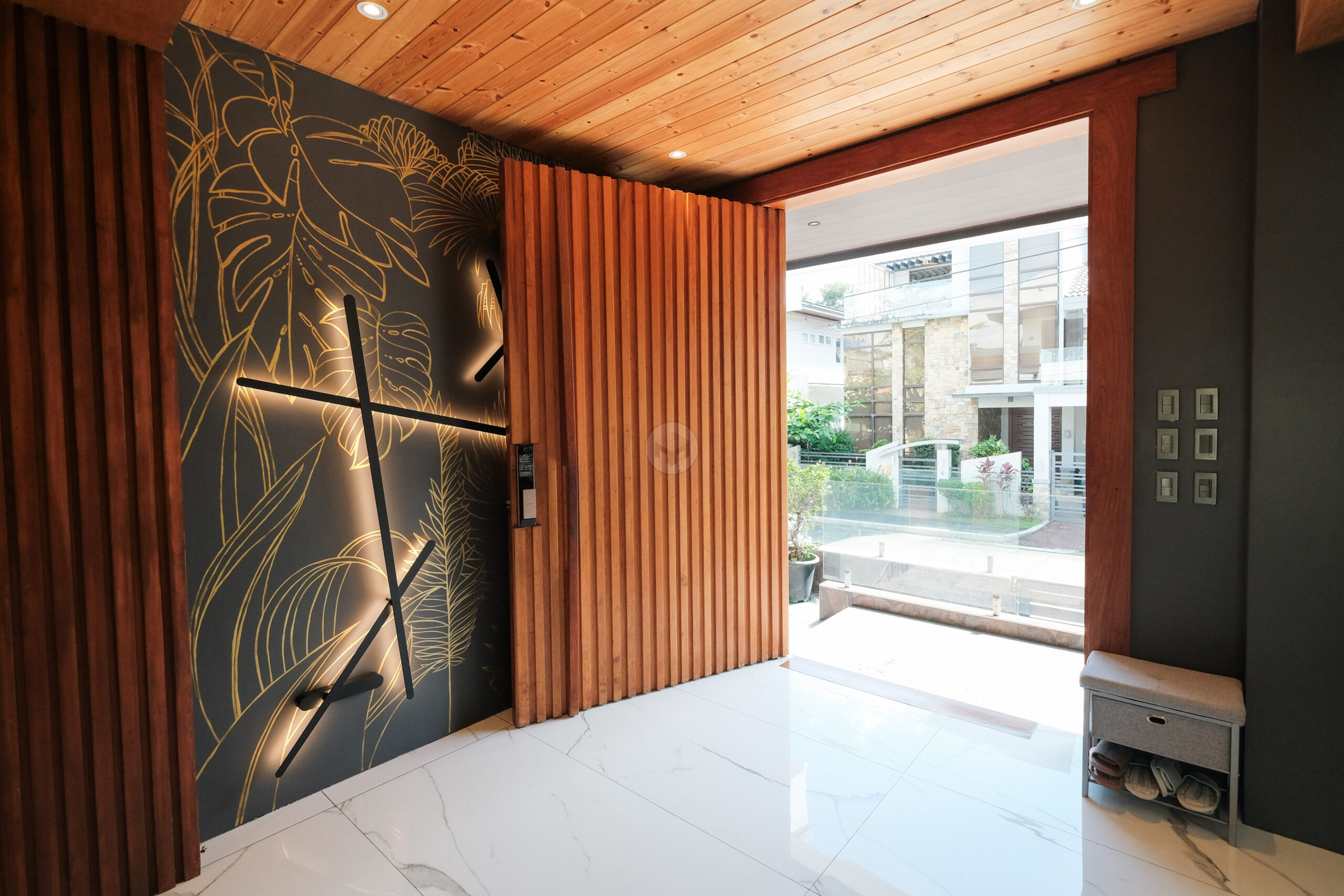 5-BedroomHouseandLotforSaleinDonAntonioRoyaleEstate,Commonwealth,QuezonCity-3.jpg
