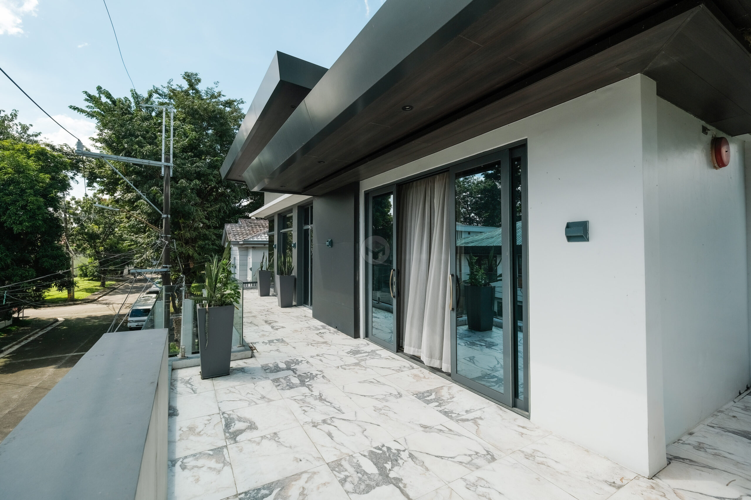 5-BedroomHouseandLotforSaleinDonAntonioRoyaleEstate,Commonwealth,QuezonCity-20.jpg