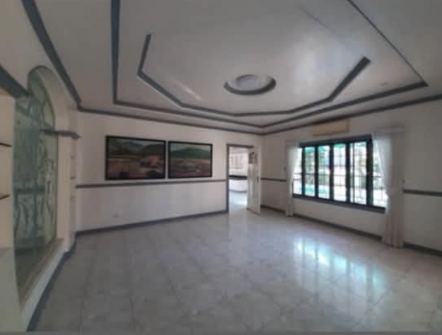 4-BedroomHouseandLotforLeaseinAyalaAlabang,Muntinlupa-4.jpg