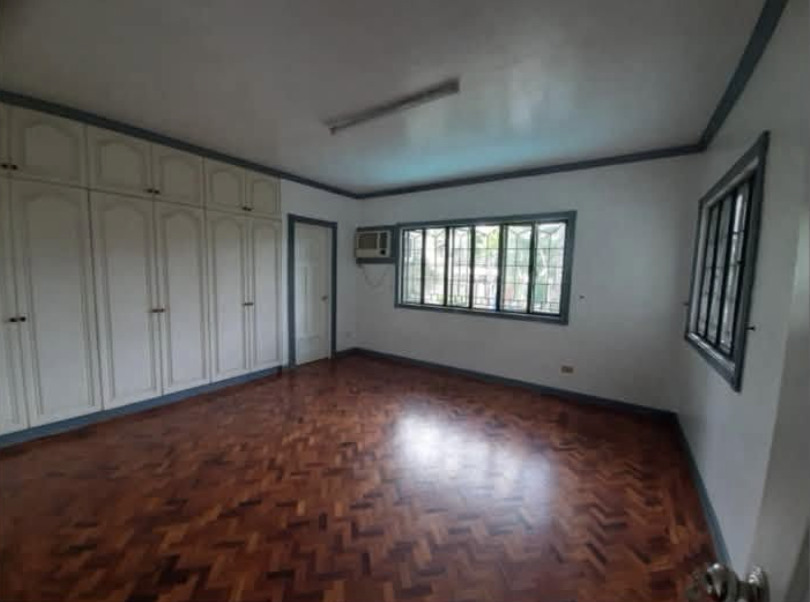 4-BedroomHouseandLotforLeaseinAyalaAlabang,Muntinlupa-9.jpg