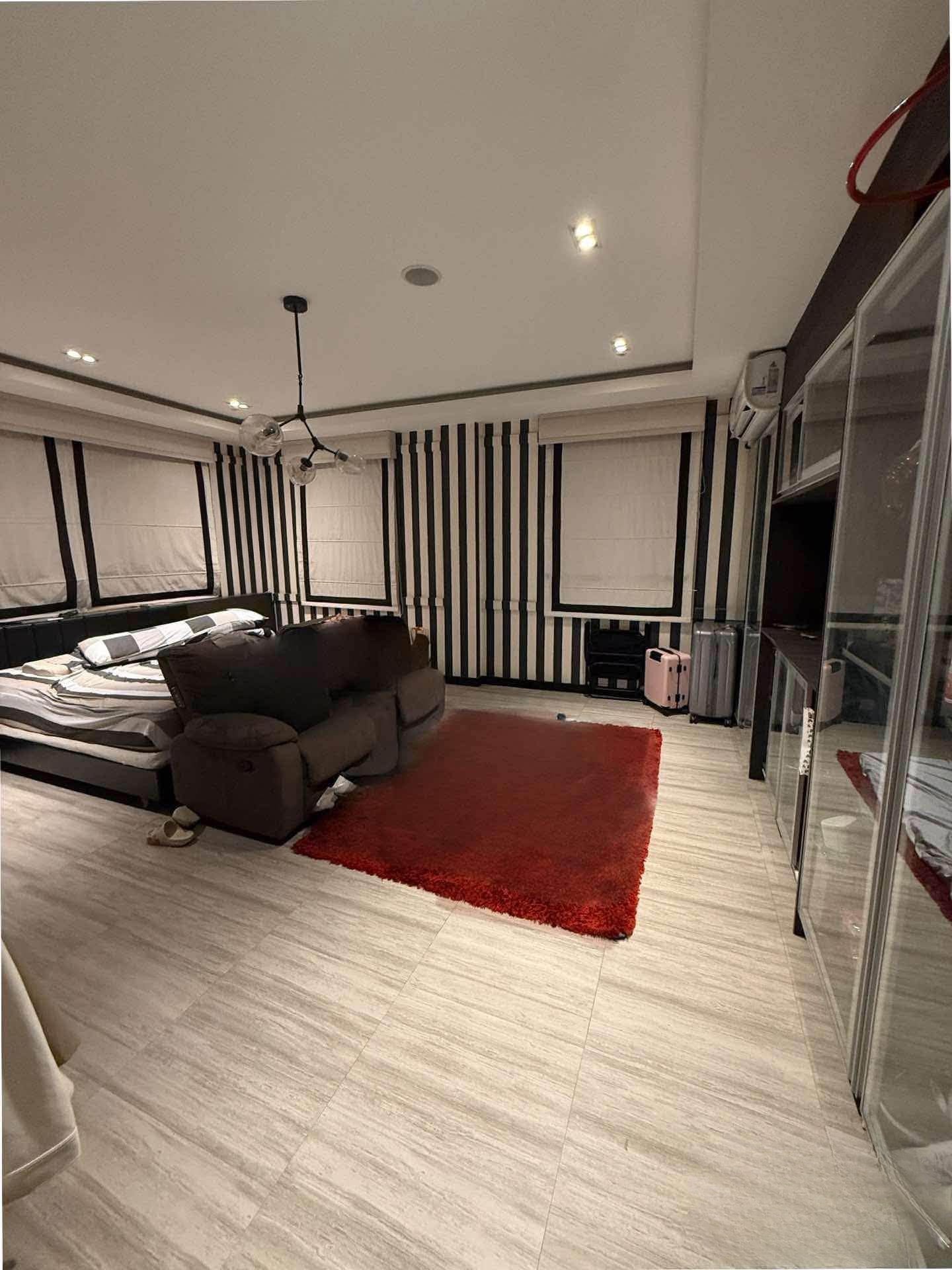4-BedroomHouseandLotforSaleinVerdanaHomes,Bacoor,Cavite-4.jpg
