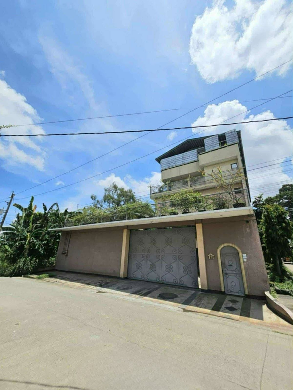 Grand5-BedroomResthouseforSaleinStatelandHillsSubd.,GeneralTrias,Cavite-1.jpg