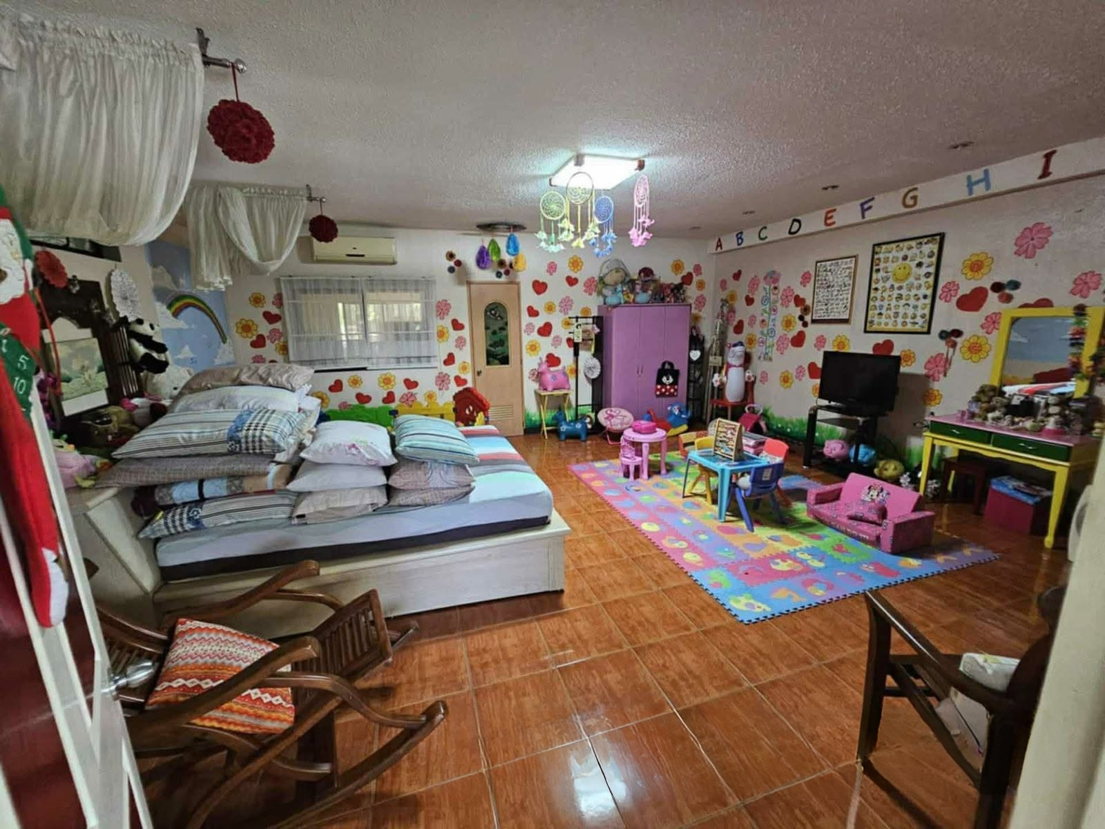 Grand5-BedroomResthouseforSaleinStatelandHillsSubd.,GeneralTrias,Cavite-29.jpg