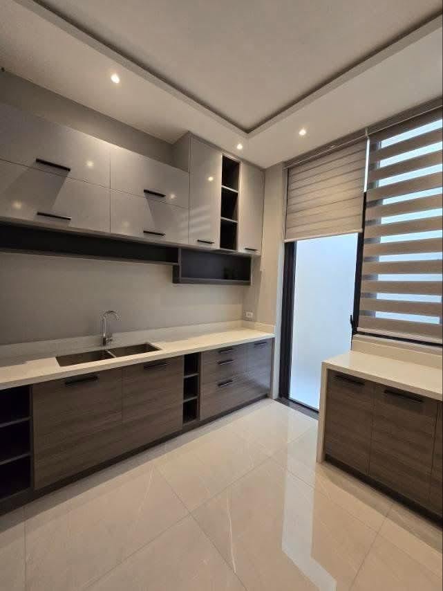 4-BedroomTownhouseforLeaseinOxfordResidences,StaMesaHeights,QuezonCity-4.jpg
