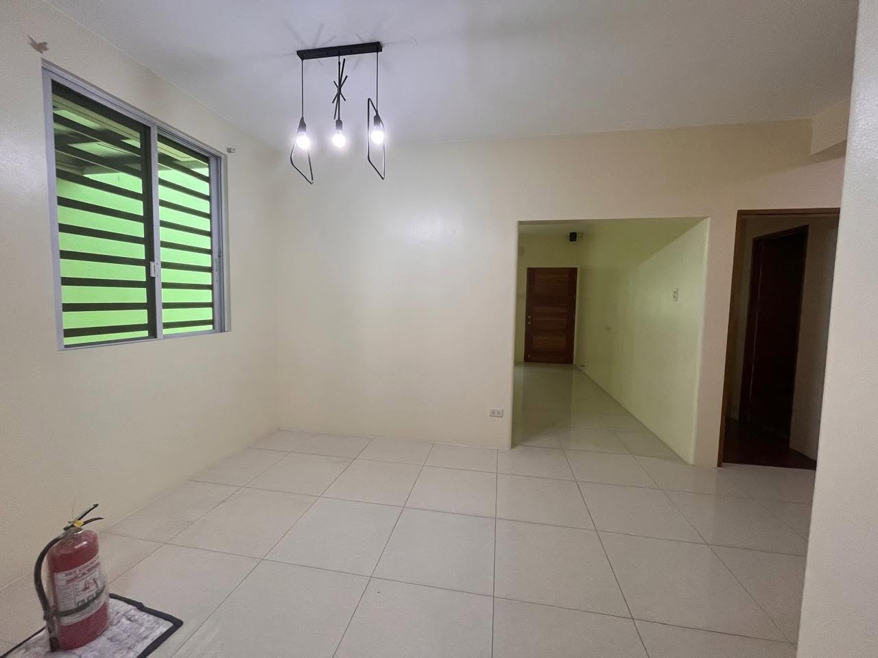 3-BedroomTownhouseforLeaseinSt.Ignatius,QuezonCity-2.jpg