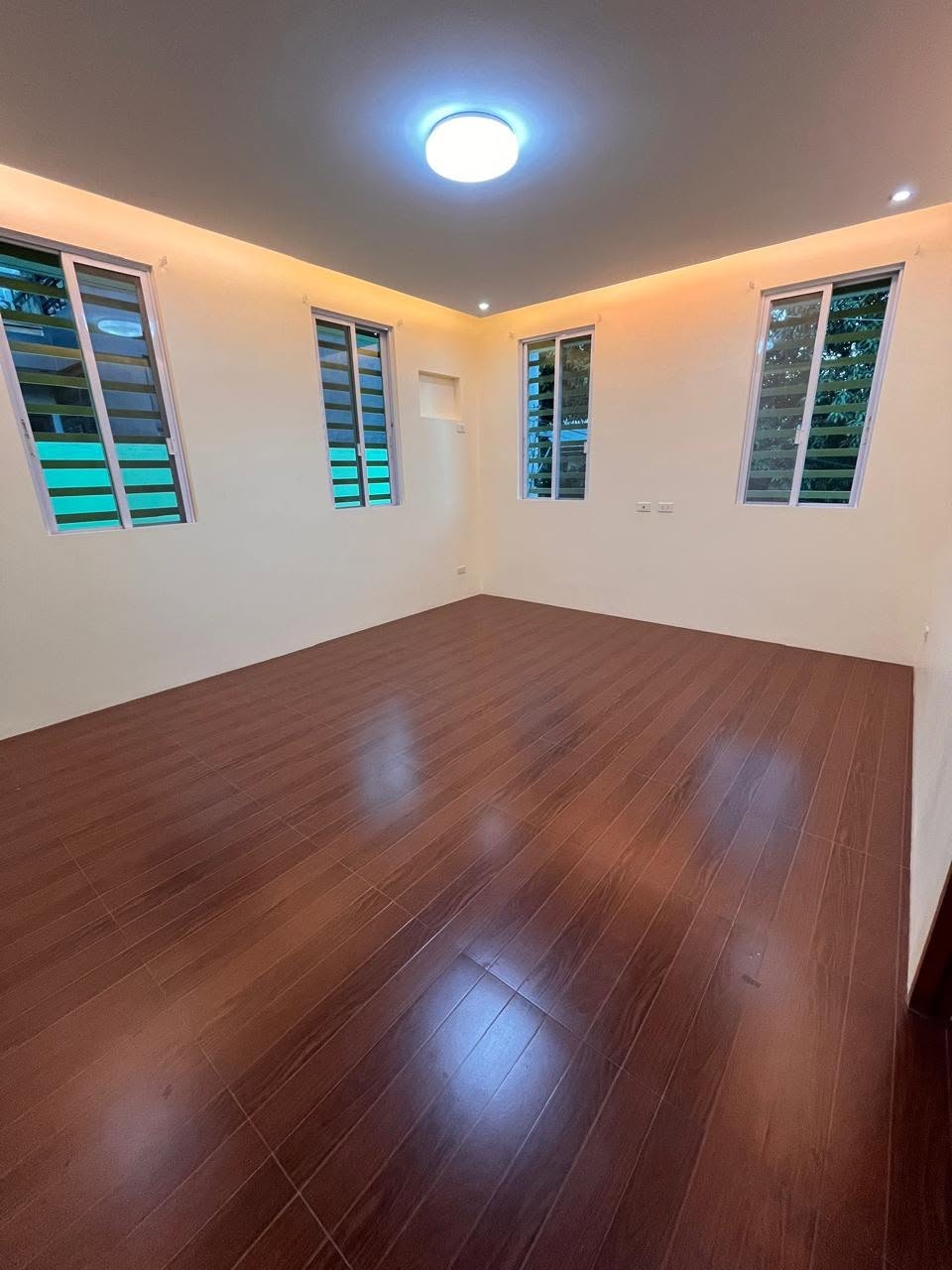 3-BedroomTownhouseforLeaseinSt.Ignatius,QuezonCity-4.jpg