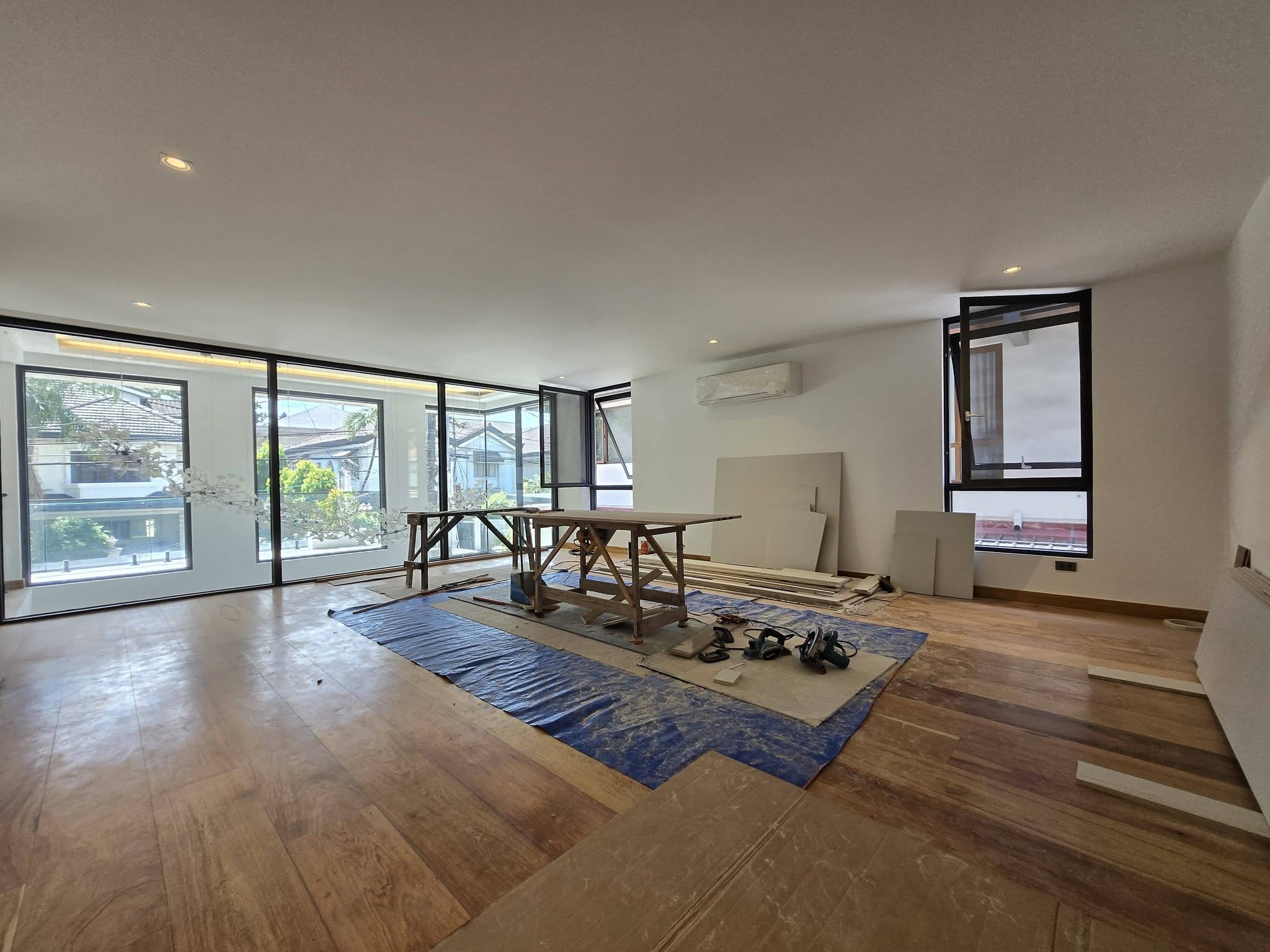 4-BedroomHouseandLotforSaleinAcropolis,QuezonCity-11.jpg