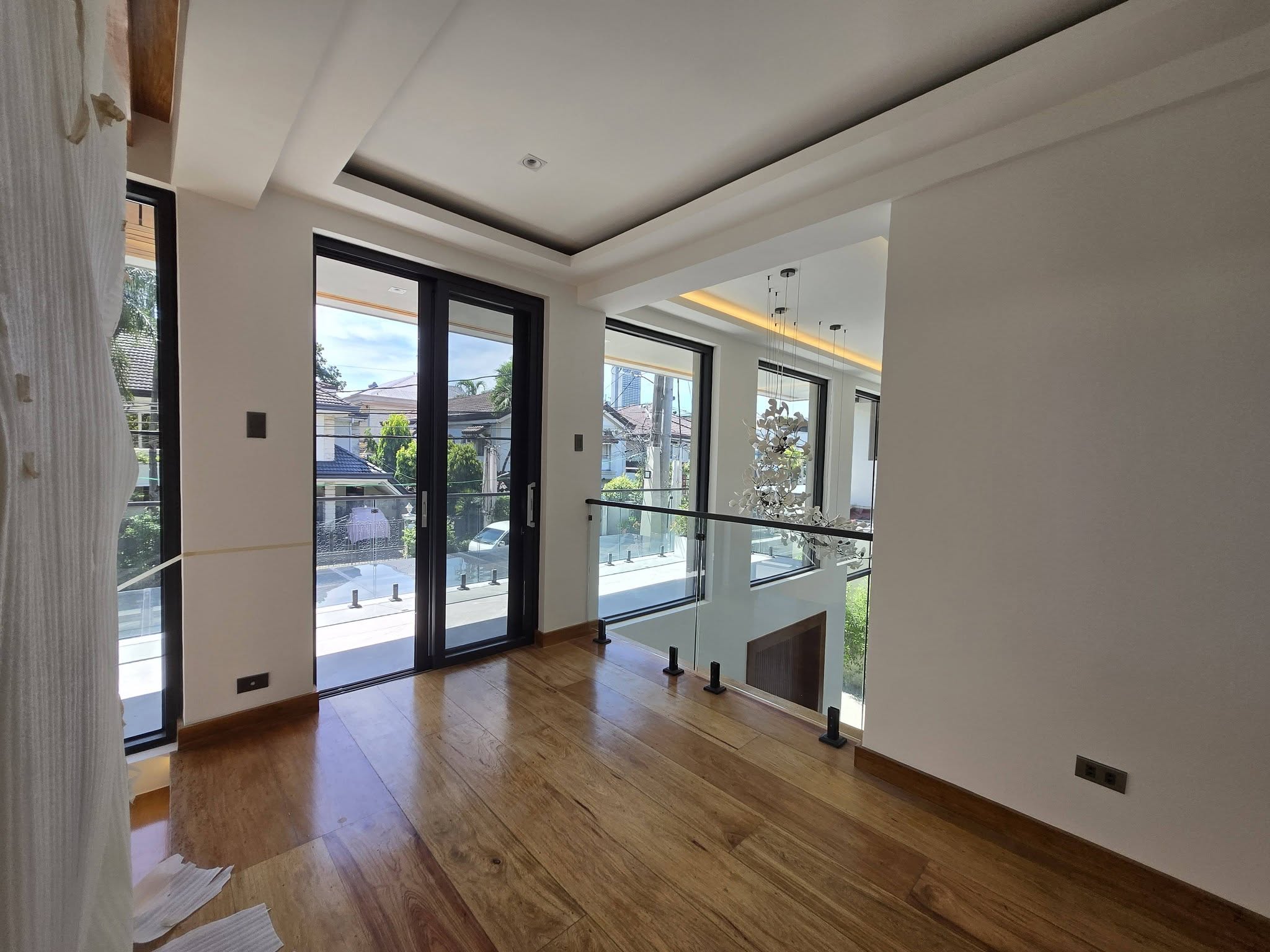4-BedroomHouseandLotforSaleinAcropolis,QuezonCity-10.jpg