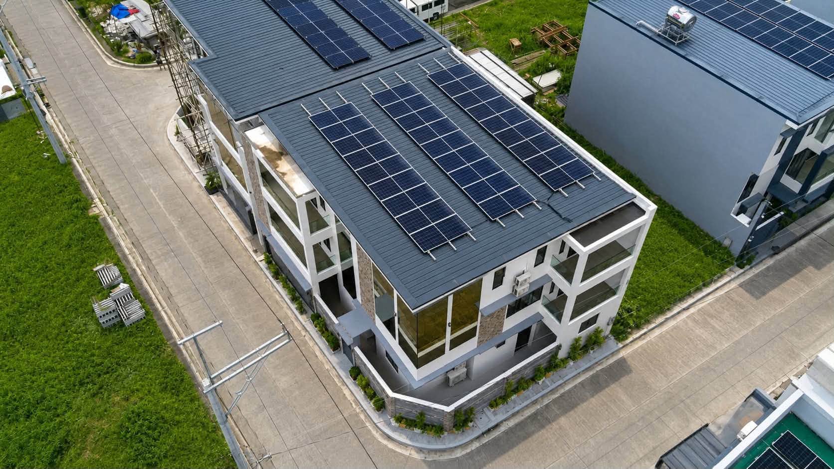 5-BedroomHouseandLotforSaleinGreenwoodsExecutiveVillage,Taytay,Rizal-2.jpg