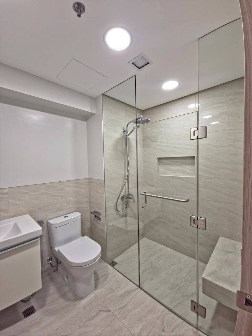 2-BedroomCondoUnitforLeaseinEmpressatCapitolCommons,Pasig-10.jpg