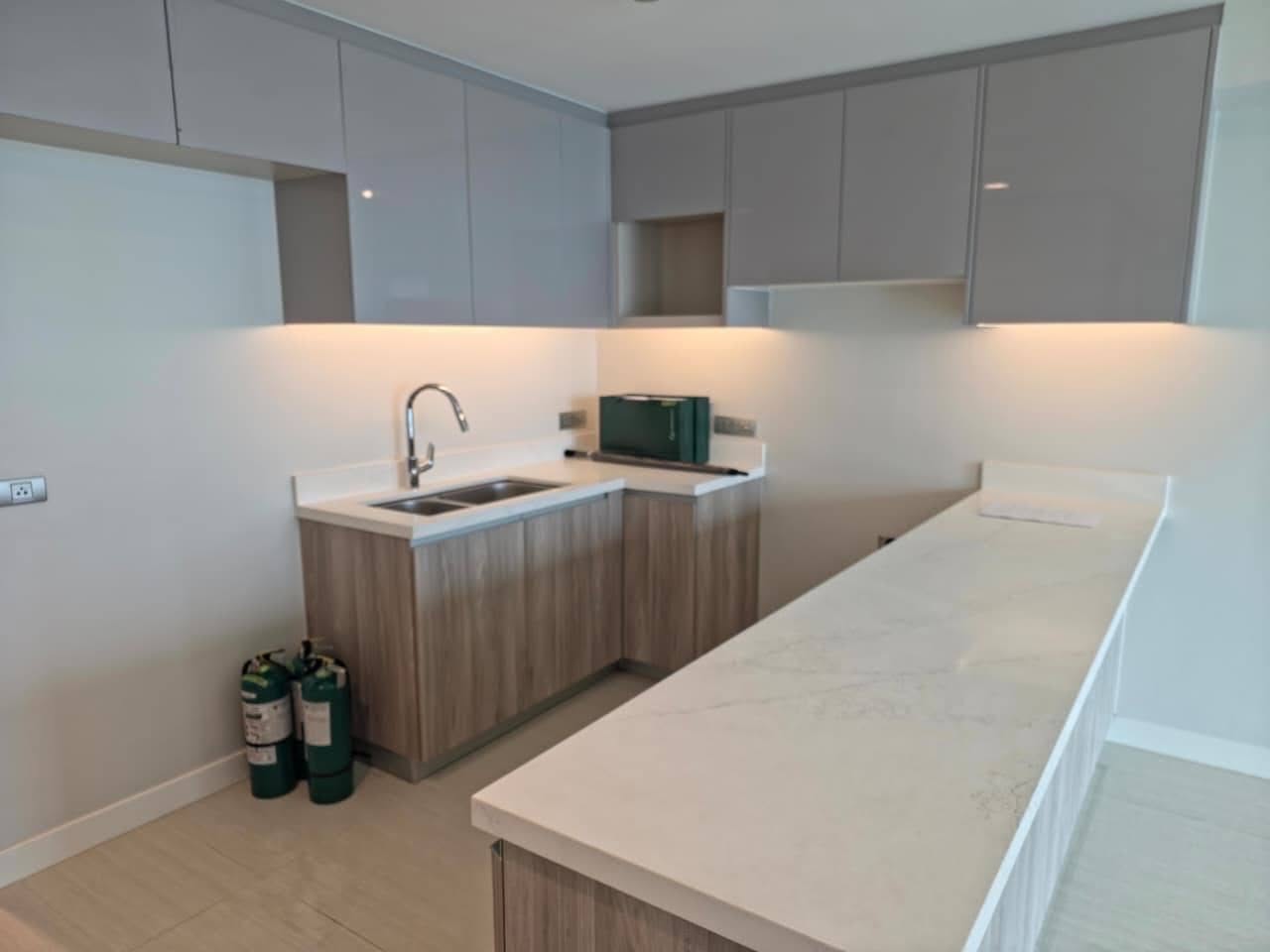 2-BedroomCondoUnitforLeaseinEmpressatCapitolCommons,Pasig-5.jpg