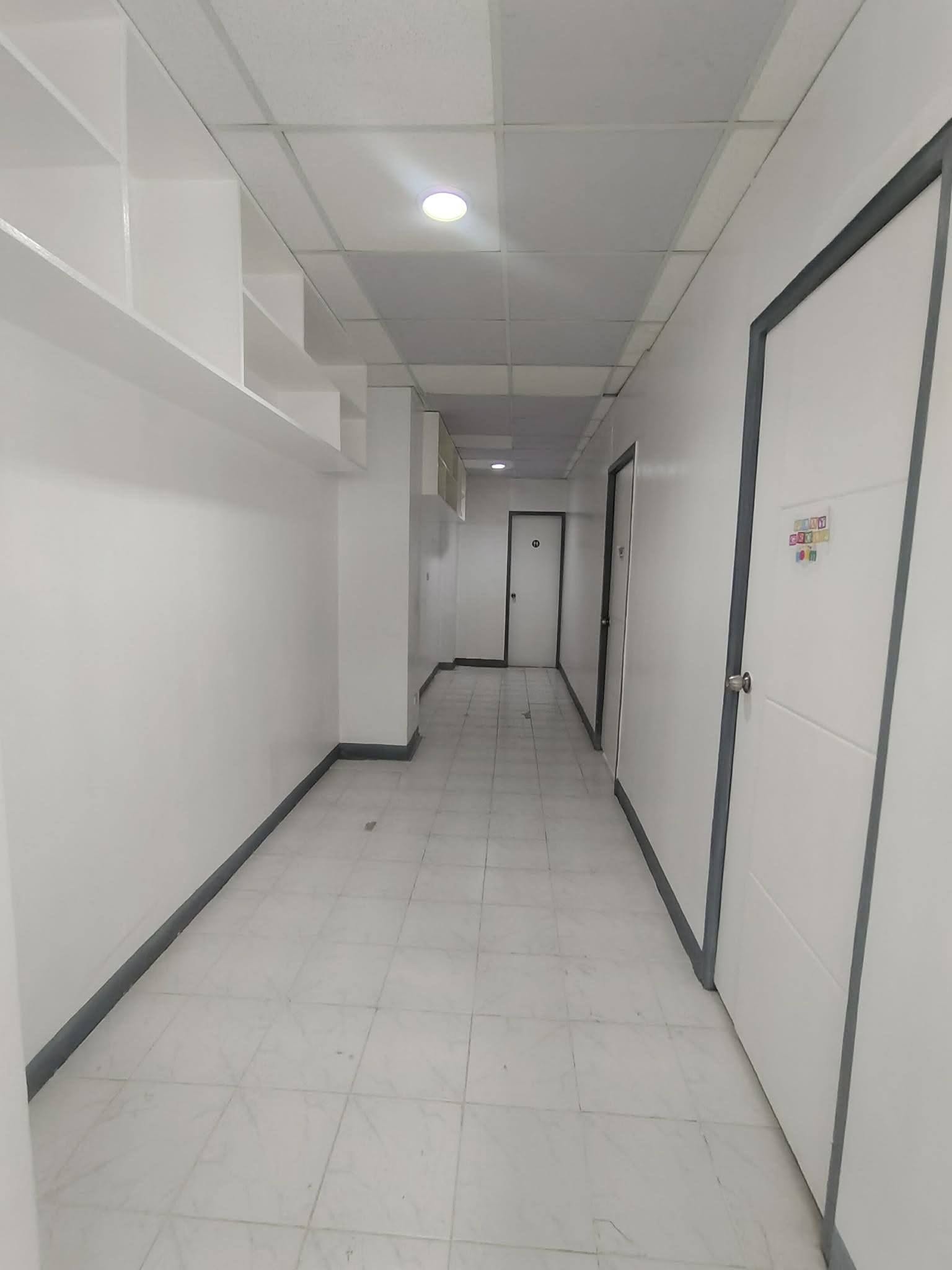40SQMCommercialOfficeSpaceforLeasenearQuezonAve.,QuezonCity-8.jpg