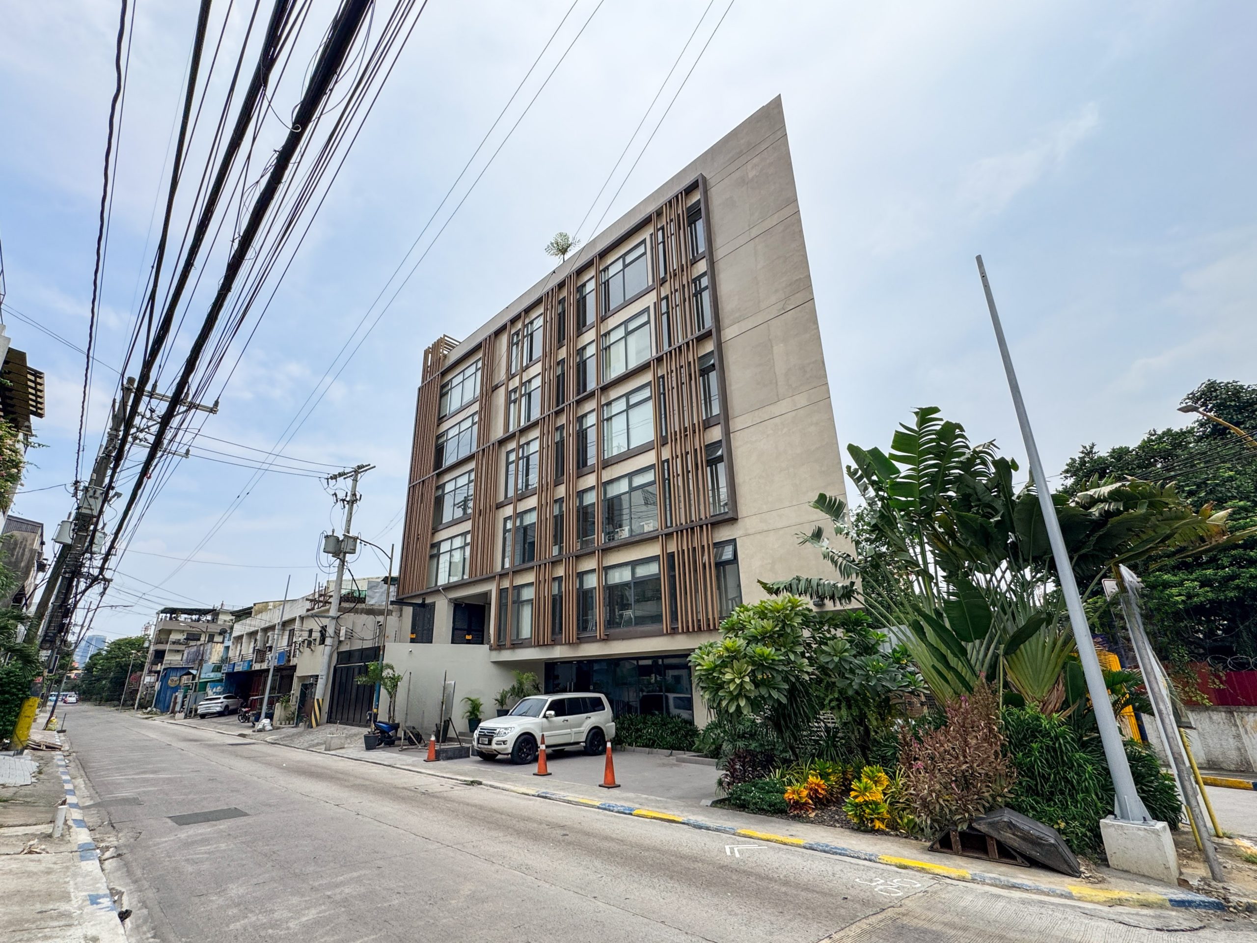 248.50SQMCommercialPropertyforSaleinMandaluyong-1.jpg