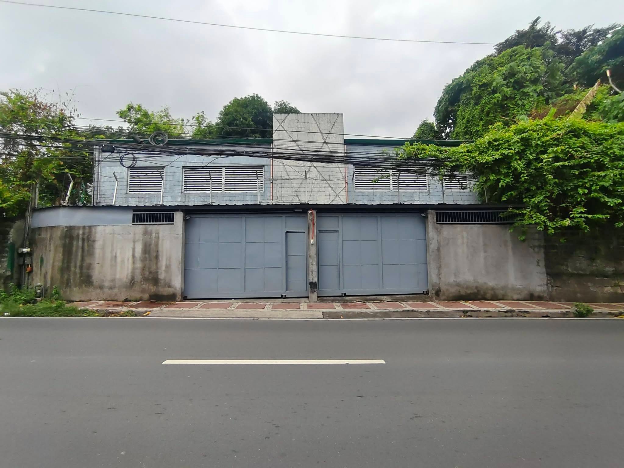 125SQMWarehouseforLeaseinQuezonCity-1.jpg
