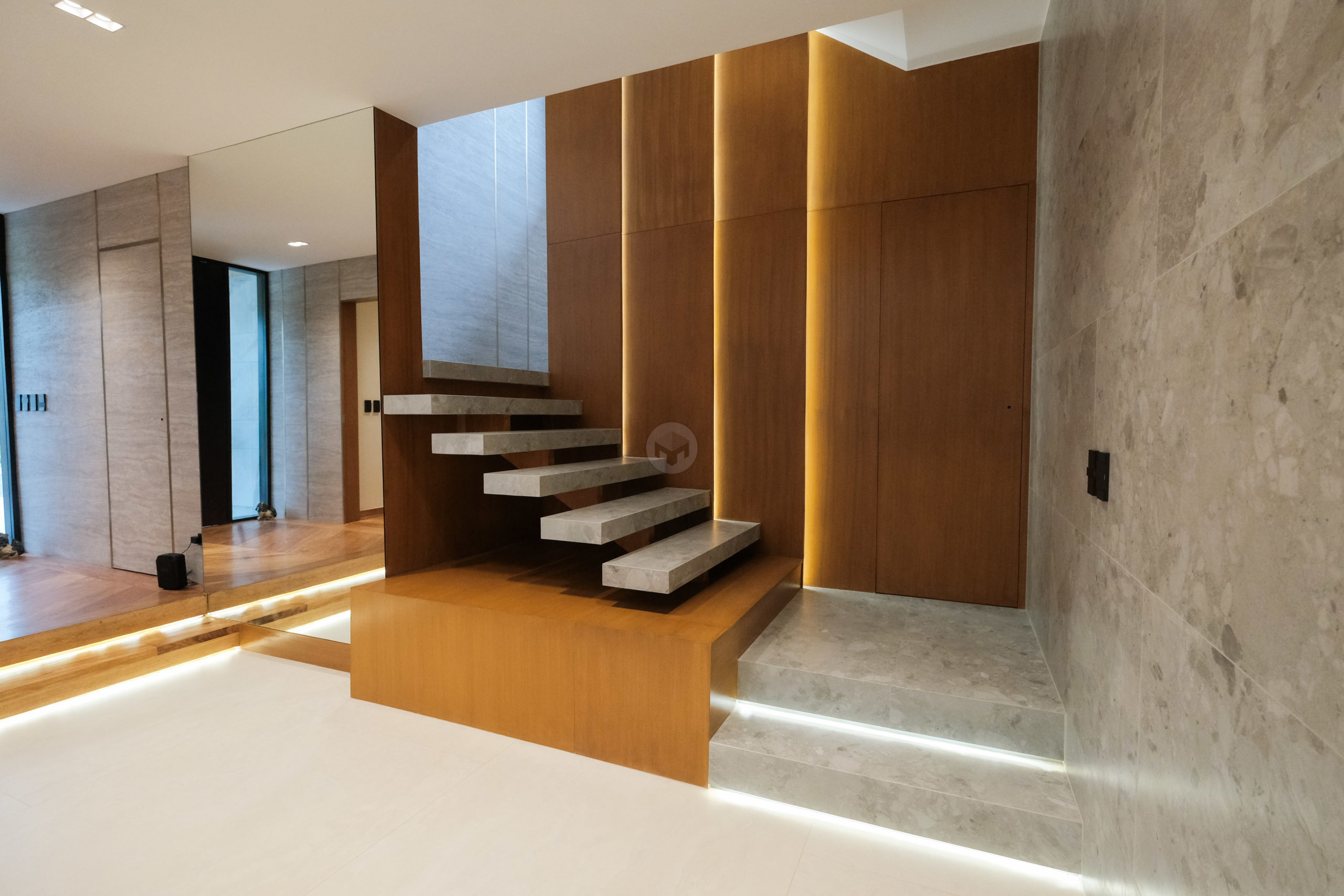 5-BedroomHouseandLotforSaleatTheEnclavesAlabang-12.jpg
