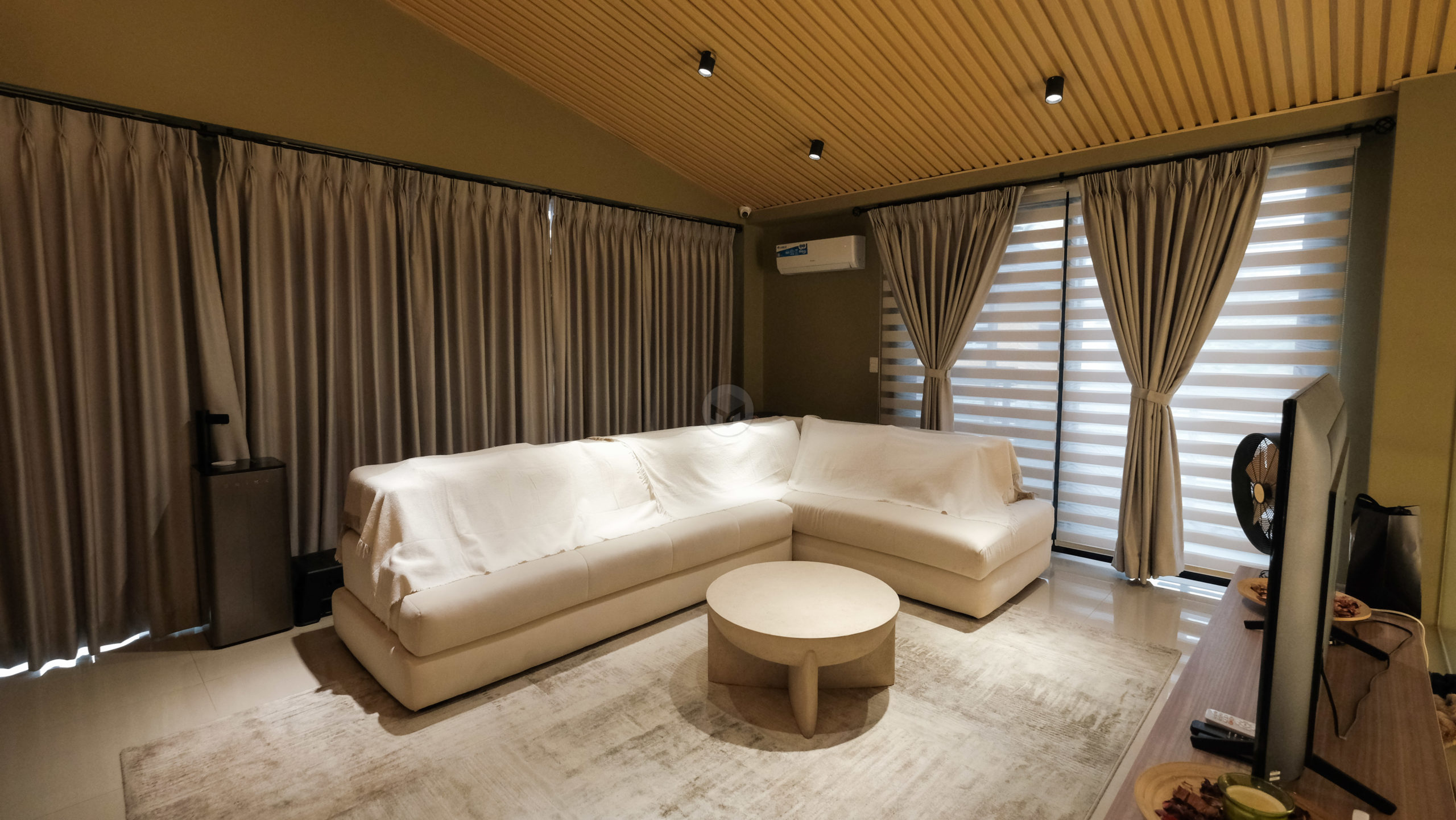 2-BedroomHouseandLotforSaleinTheEnclaveAlabang-9.jpg