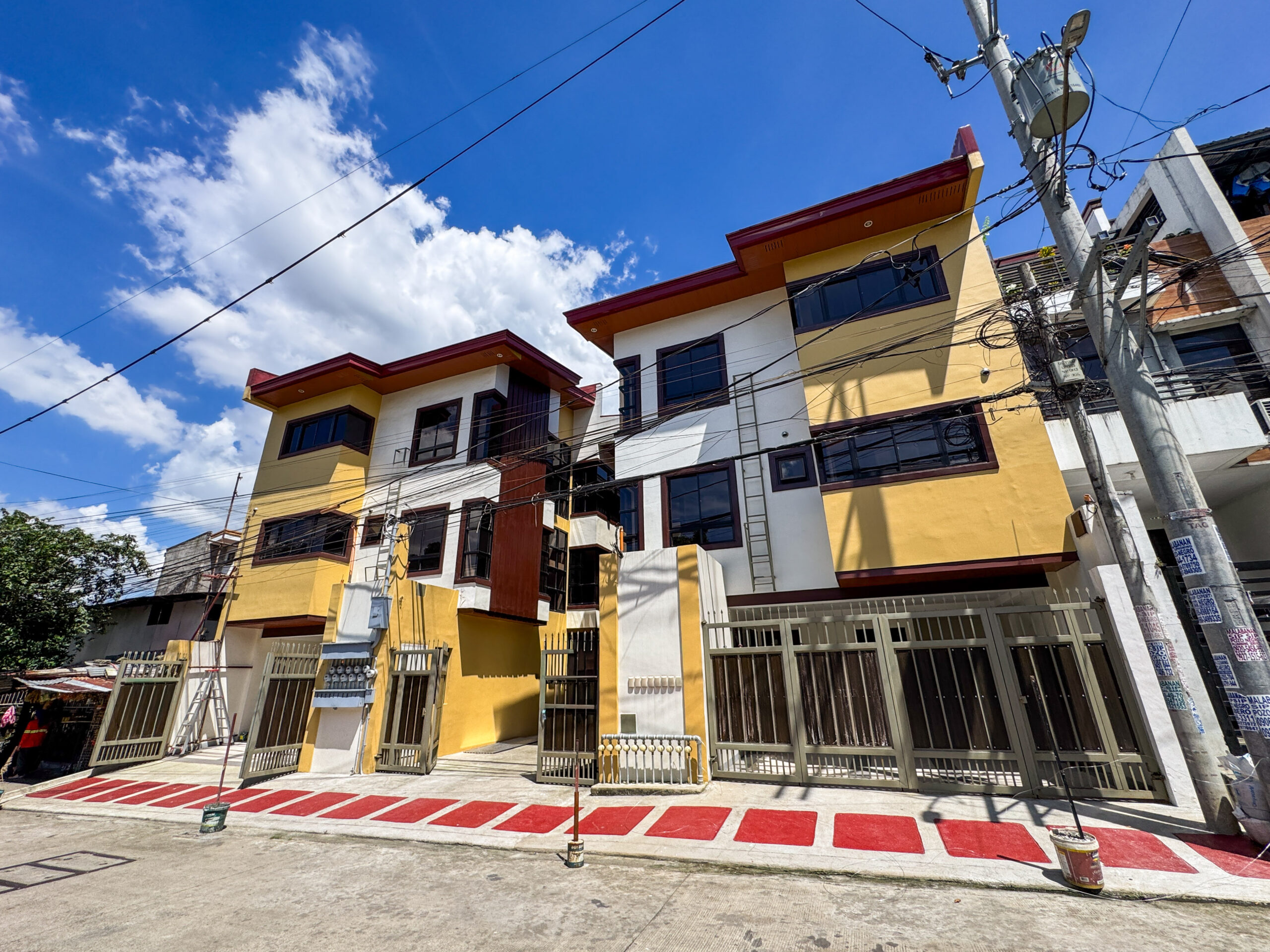 3-BedroomTownhouseforSaleinWestFairview,QuezonCity-1.jpg