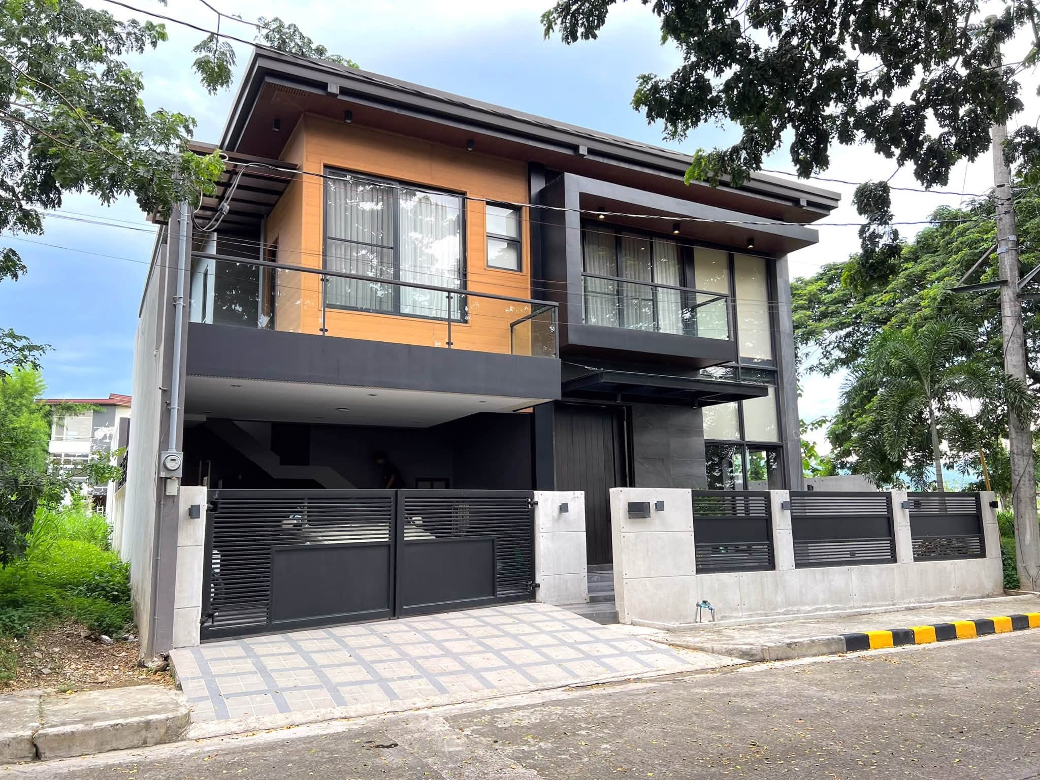 4-BedroomHouseandLotforSaleinVistaRealClassica,QuezonCity-3.jpg