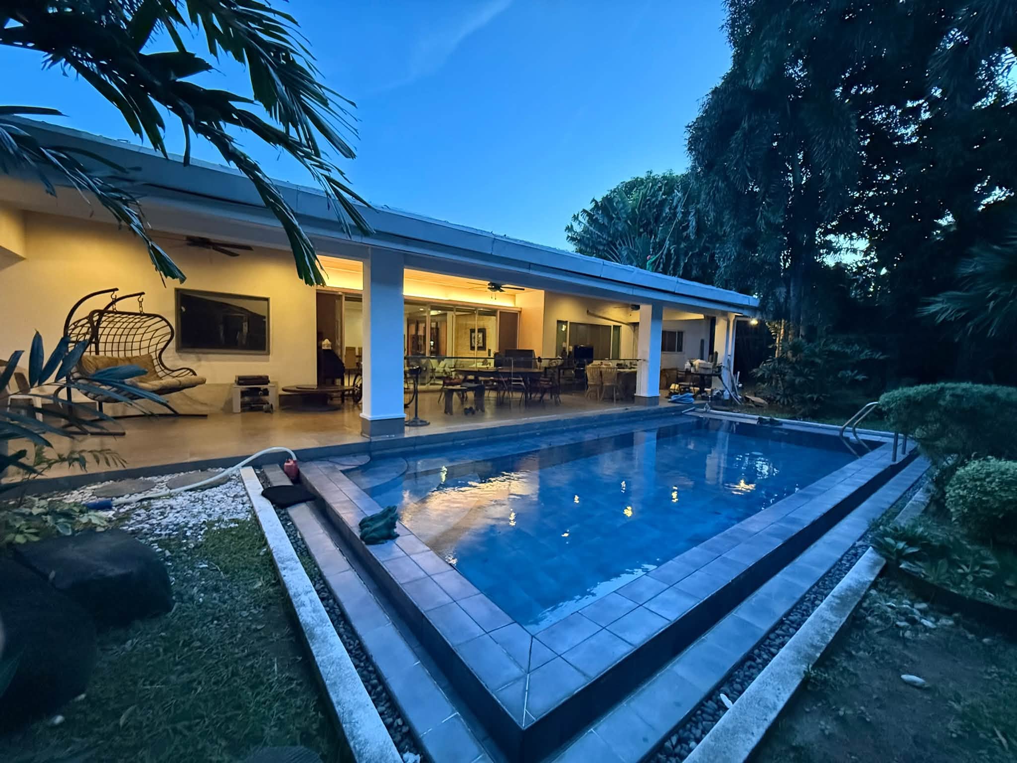 4-BedroomHouseandLotforSaleinAlabangHills,Muntinlupa-1.jpg