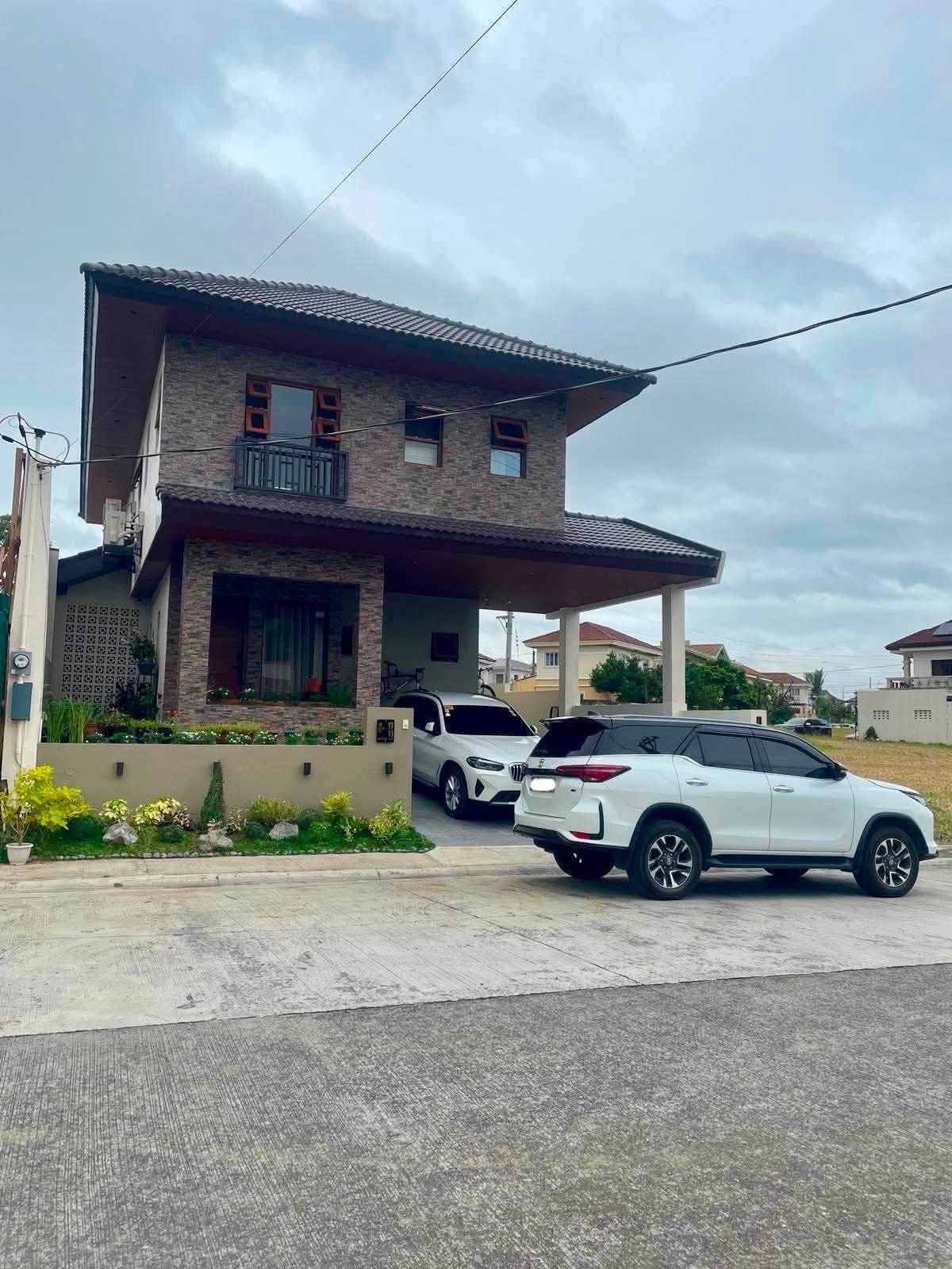 3-BedroomHouseandLotforSaleinSouthForbesVillas,Silang,Cavite-1.jpg